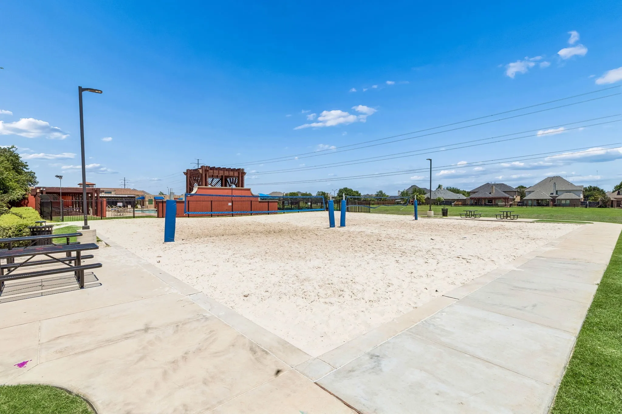 Single Family Residence For Sale in Tarrant County , 7258 Mirada, Grand Prairie, Texas 75054, 4 Bedroom, 4 Bathroom, 2 Garage spaces, 2,830 Sqft, built in 2013, mls#21265243, Real Estate Agent in Grand Prairie, Homes For Sale in Tarrant county, Homes For Sale in Grand Prairie, Realtor in Grand Prairie Texas, Real Estate Brokerage Independent Realty Texas, Luminita Cordes Realtor