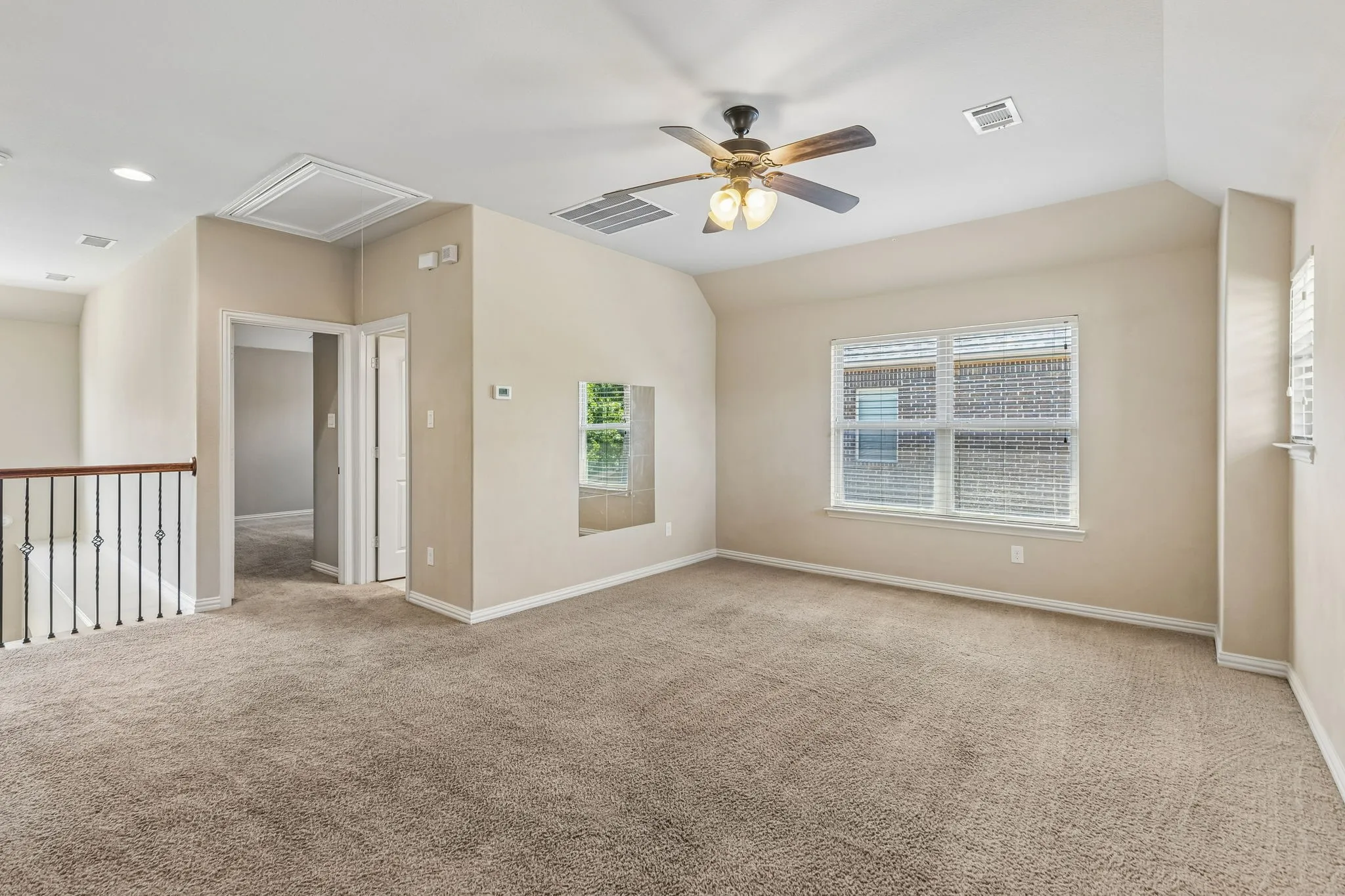Single Family Residence For Sale in Tarrant County , 7258 Mirada, Grand Prairie, Texas 75054, 4 Bedroom, 4 Bathroom, 2 Garage spaces, 2,830 Sqft, built in 2013, mls#21265243, Real Estate Agent in Grand Prairie, Homes For Sale in Tarrant county, Homes For Sale in Grand Prairie, Realtor in Grand Prairie Texas, Real Estate Brokerage Independent Realty Texas, Luminita Cordes Realtor
