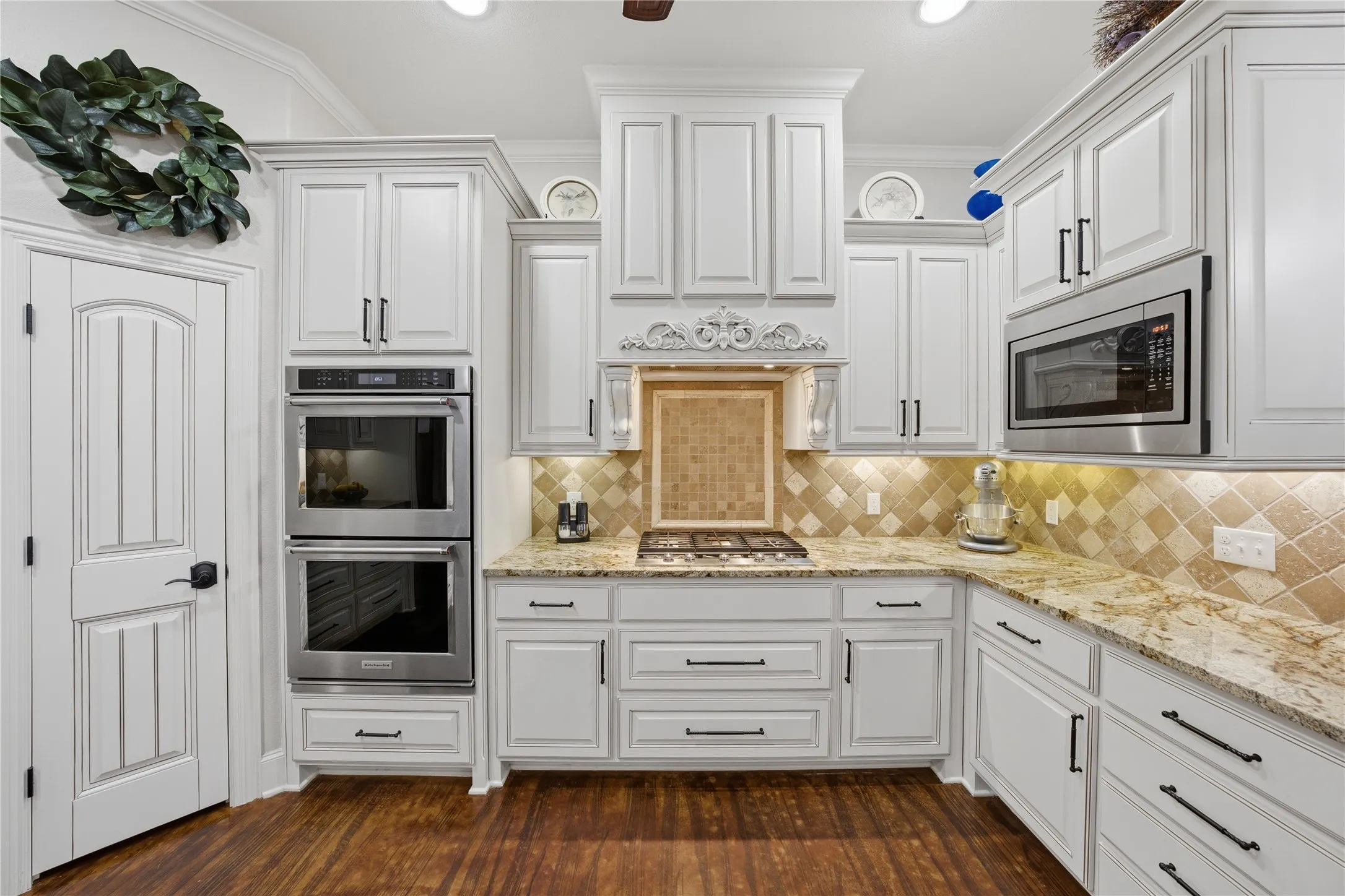 Single Family Residence For Sale in Cherokee County , 2287 CR 3402, Bullard, Texas 75757, 3 Bedrooms, 4 Bathrooms, 2 Garage spaces, 3,200 Sqft, built in 2015, Price $1,625,000, mls#21265249, Real Estate Agent in Bullard, Homes For Sale in Cherokee county, Homes For Sale in Bullard, Realtor in Bullard Texas, Real Estate Brokerage Independent Realty Texas, Luminita Cordes Realtor