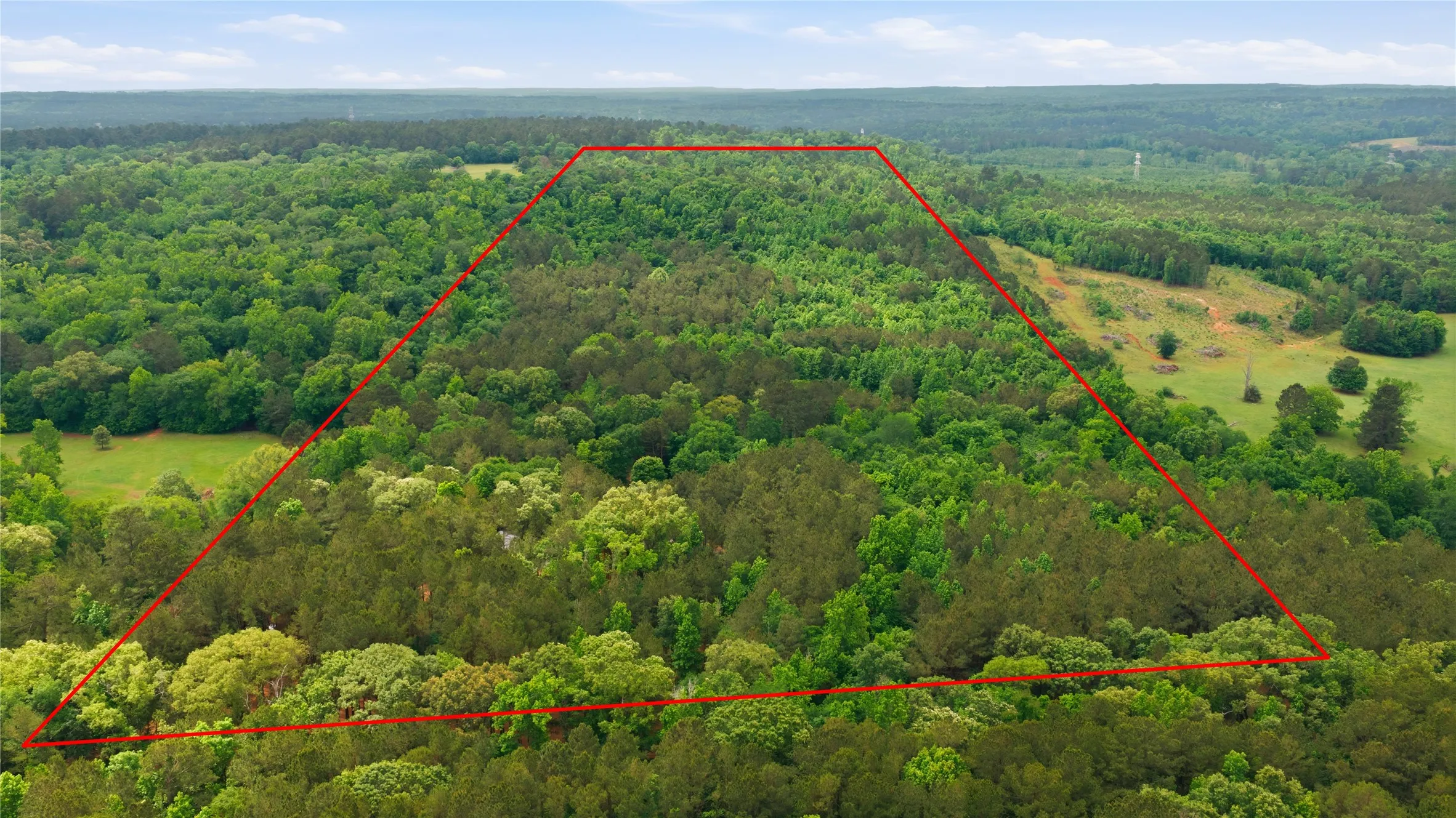 Single Family Residence For Sale in Cherokee County , 2287 CR 3402, Bullard, Texas 75757, 3 Bedrooms, 4 Bathrooms, 2 Garage spaces, 3,200 Sqft, built in 2015, Price $1,625,000, mls#21265249, Real Estate Agent in Bullard, Homes For Sale in Cherokee county, Homes For Sale in Bullard, Realtor in Bullard Texas, Real Estate Brokerage Independent Realty Texas, Luminita Cordes Realtor