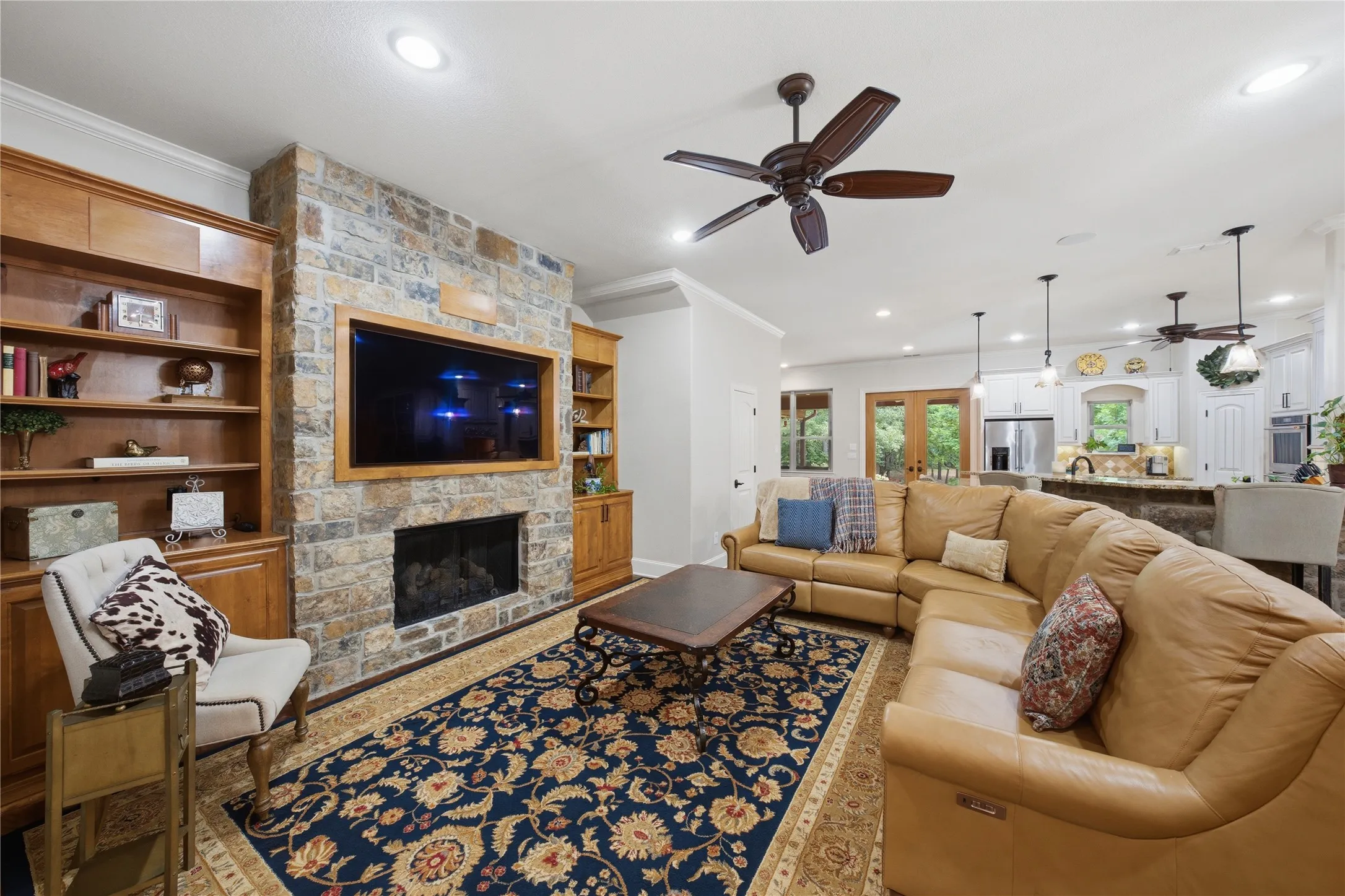 Single Family Residence For Sale in Cherokee County , 2287 CR 3402, Bullard, Texas 75757, 3 Bedrooms, 4 Bathrooms, 2 Garage spaces, 3,200 Sqft, built in 2015, Price $1,625,000, mls#21265249, Real Estate Agent in Bullard, Homes For Sale in Cherokee county, Homes For Sale in Bullard, Realtor in Bullard Texas, Real Estate Brokerage Independent Realty Texas, Luminita Cordes Realtor