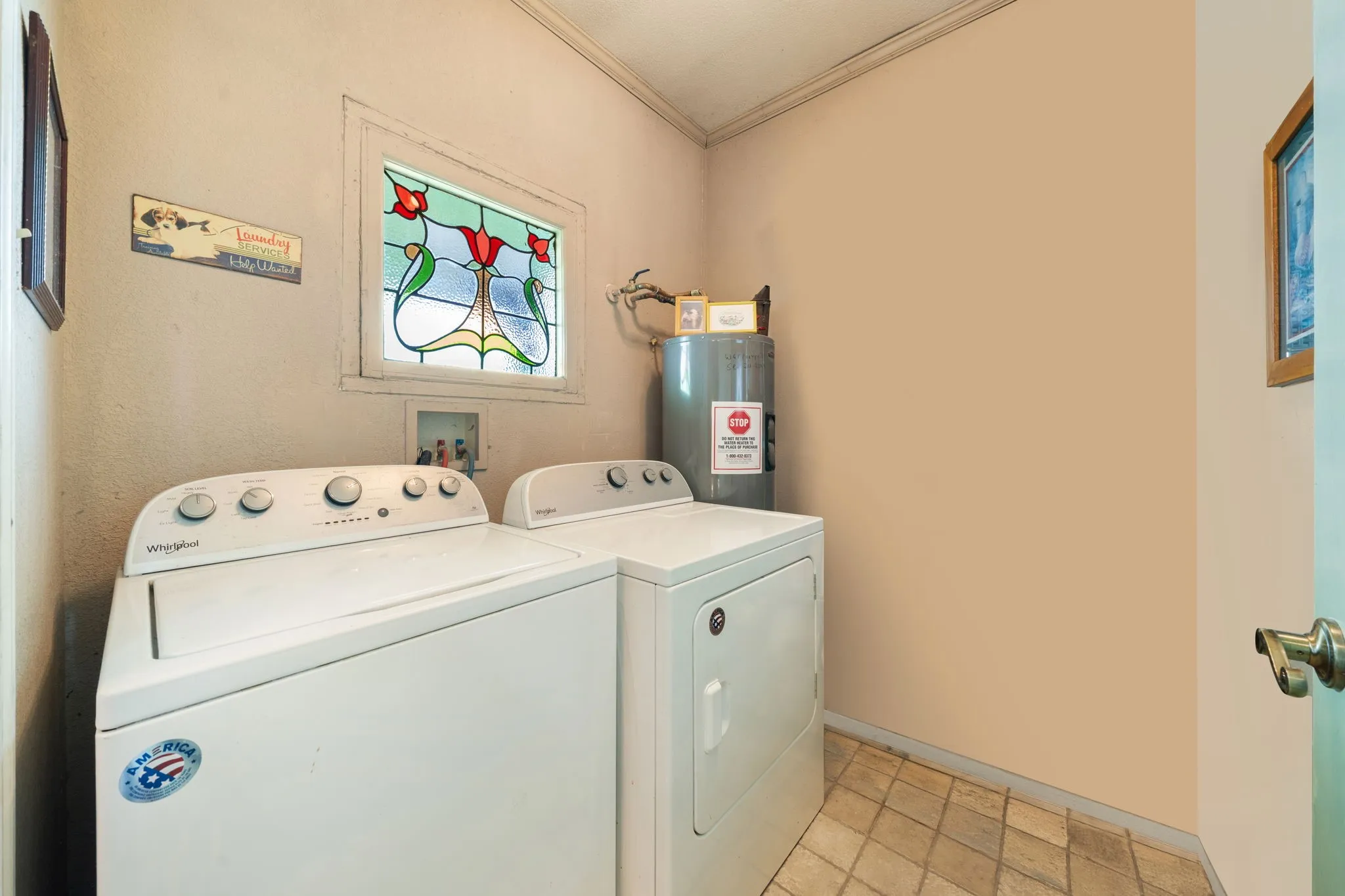 Single Family Residence For Sale in Hunt County , 404 Fm 1566 W, Wolfe City, Texas 75496, 2 Bedrooms, 2 Bathrooms, Garage spaces, 1,628 Sqft, built in 1965, Price $1,200,000, mls#21262261, Real Estate Agent in Wolfe City, Homes For Sale in Hunt county, Homes For Sale in Wolfe City, Realtor in Wolfe City Texas, Real Estate Brokerage Independent Realty Texas, Luminita Cordes Realtor