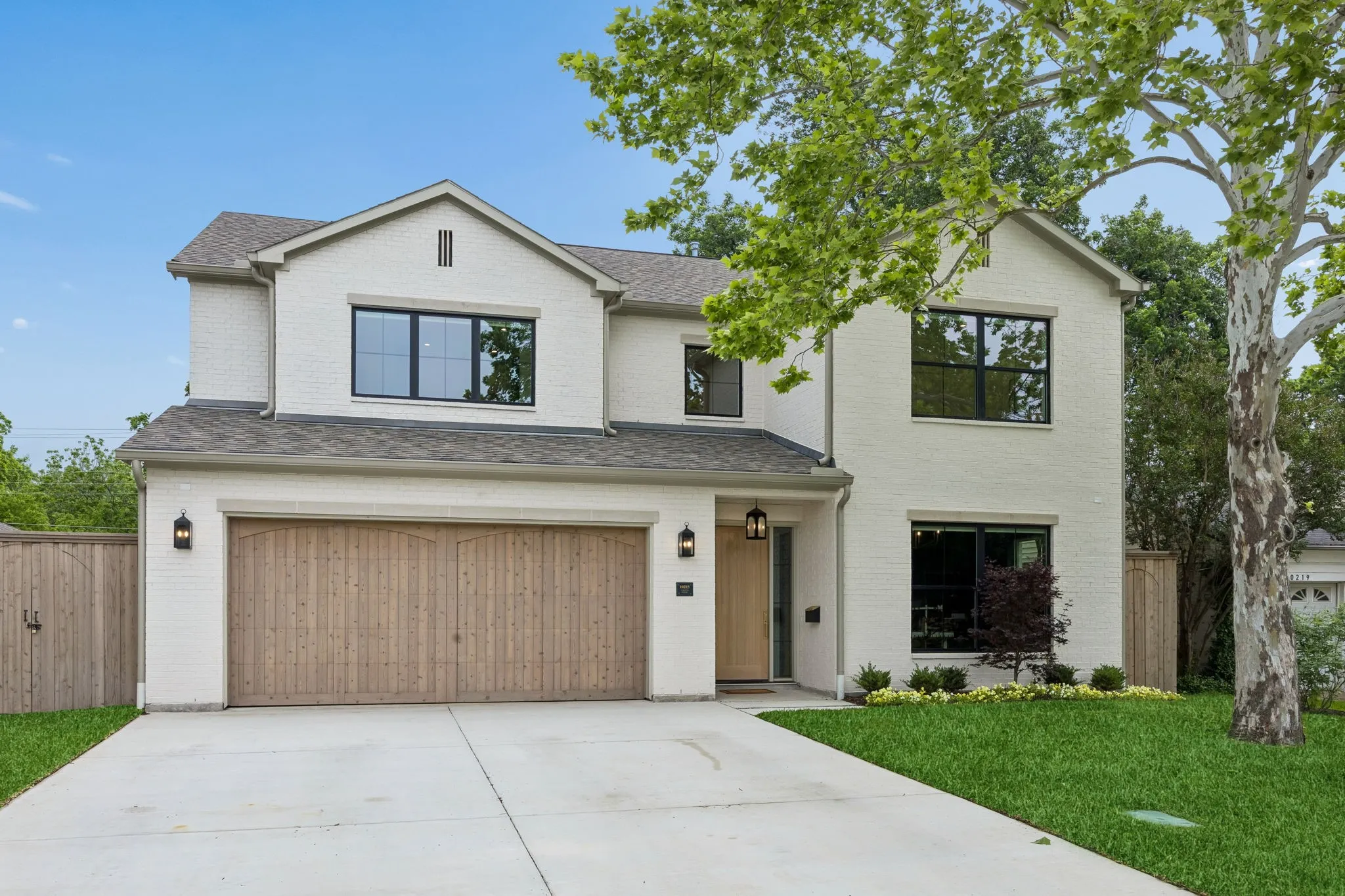 Single Family Residence For Sale in Dallas County , 10215 Lynford Drive, Dallas, Texas 75238, 4 Bedroom, 5 Bathroom, 2 Garage spaces, 4,291 Sqft, built in 2025, mls#21264342, Real Estate Agent in Dallas, Homes For Sale in Dallas county, Homes For Sale in Dallas, Realtor in Dallas Texas, Real Estate Brokerage Independent Realty Texas, Luminita Cordes Realtor