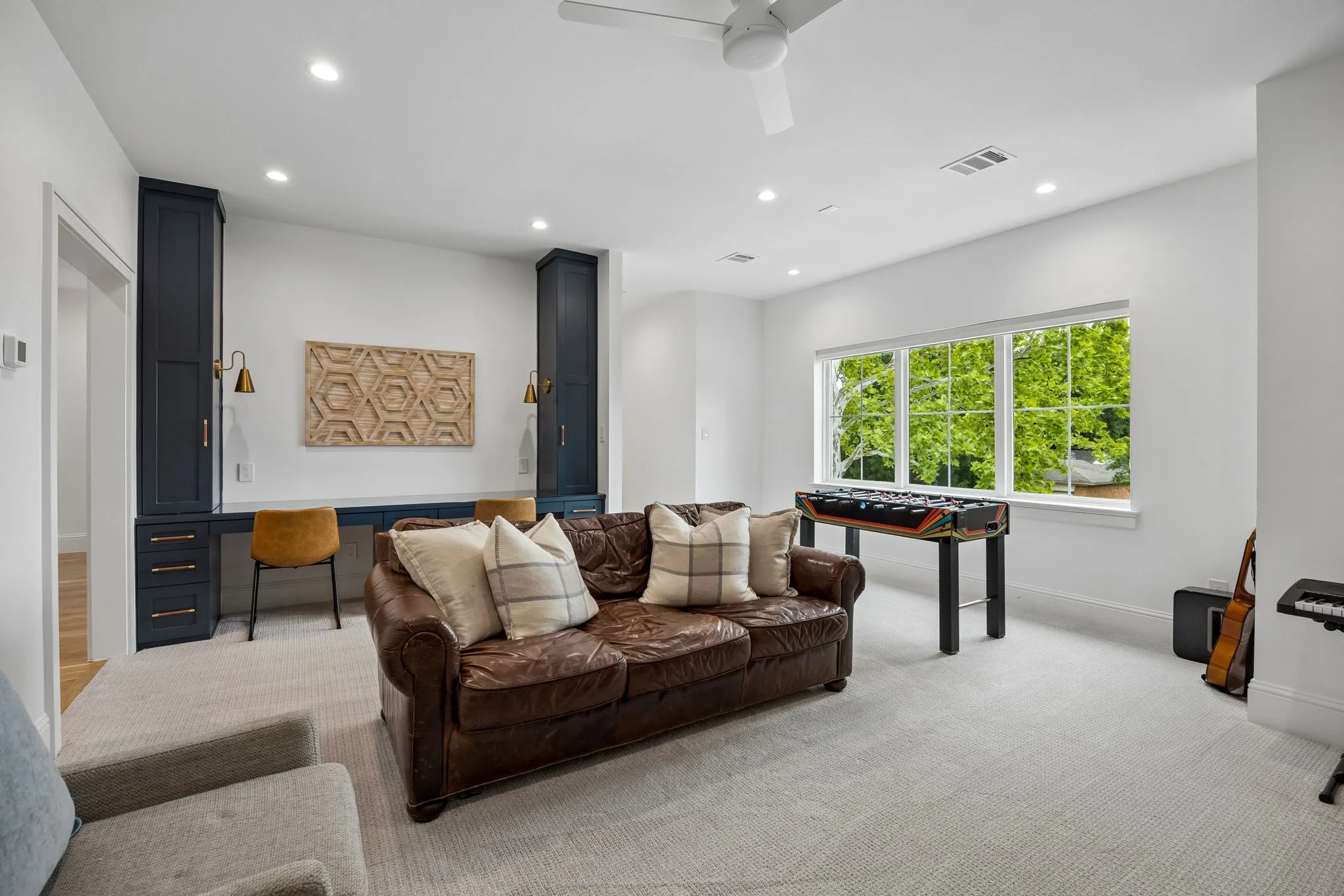 Single Family Residence For Sale in Dallas County , 10215 Lynford Drive, Dallas, Texas 75238, 4 Bedroom, 5 Bathroom, 2 Garage spaces, 4,291 Sqft, built in 2025, mls#21264342, Real Estate Agent in Dallas, Homes For Sale in Dallas county, Homes For Sale in Dallas, Realtor in Dallas Texas, Real Estate Brokerage Independent Realty Texas, Luminita Cordes Realtor
