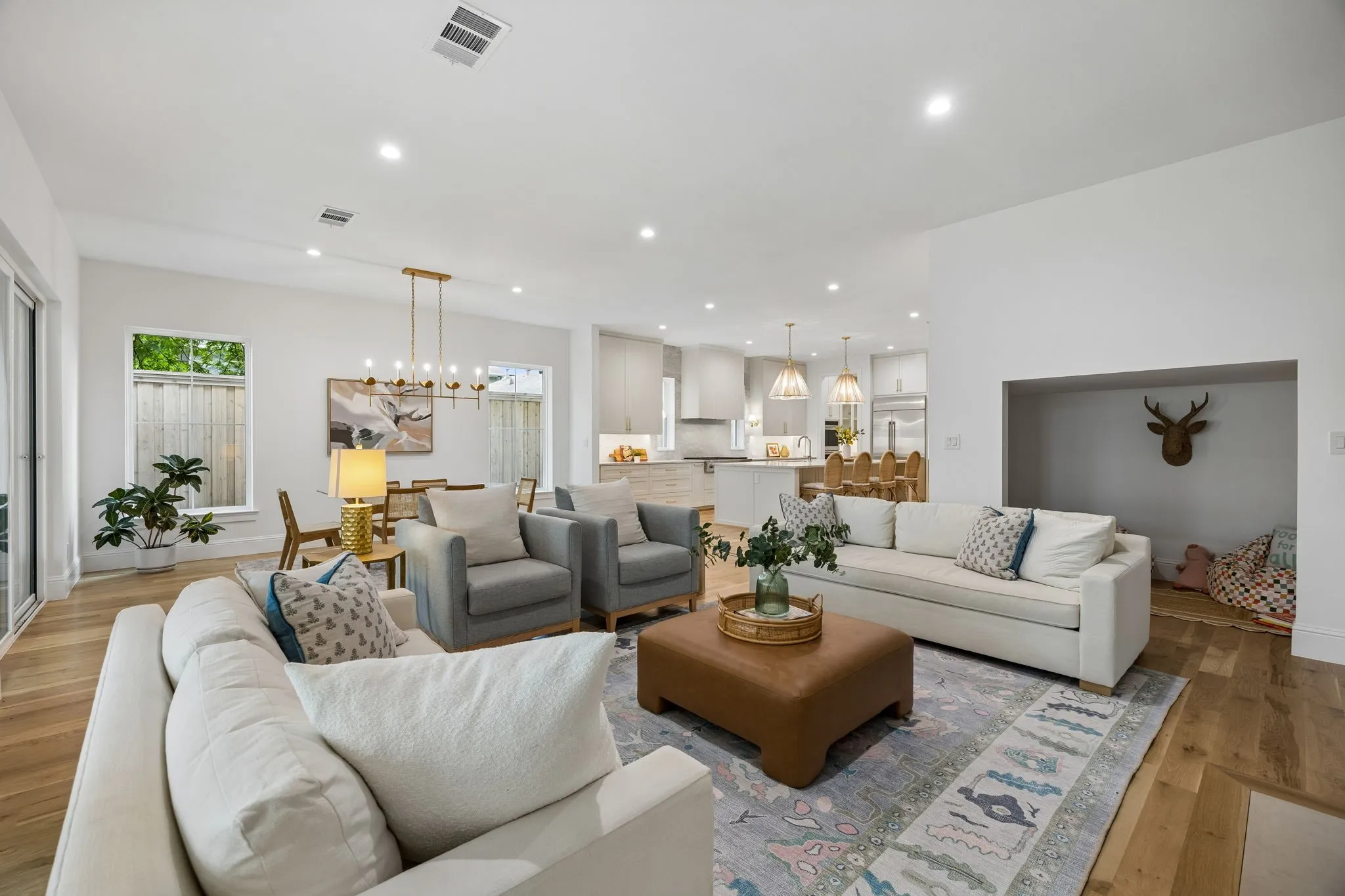 Single Family Residence For Sale in Dallas County , 10215 Lynford Drive, Dallas, Texas 75238, 4 Bedroom, 5 Bathroom, 2 Garage spaces, 4,291 Sqft, built in 2025, mls#21264342, Real Estate Agent in Dallas, Homes For Sale in Dallas county, Homes For Sale in Dallas, Realtor in Dallas Texas, Real Estate Brokerage Independent Realty Texas, Luminita Cordes Realtor