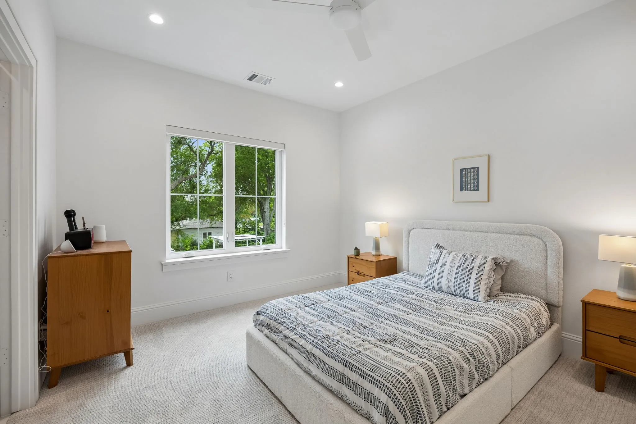 Single Family Residence For Sale in Dallas County , 10215 Lynford Drive, Dallas, Texas 75238, 4 Bedroom, 5 Bathroom, 2 Garage spaces, 4,291 Sqft, built in 2025, mls#21264342, Real Estate Agent in Dallas, Homes For Sale in Dallas county, Homes For Sale in Dallas, Realtor in Dallas Texas, Real Estate Brokerage Independent Realty Texas, Luminita Cordes Realtor