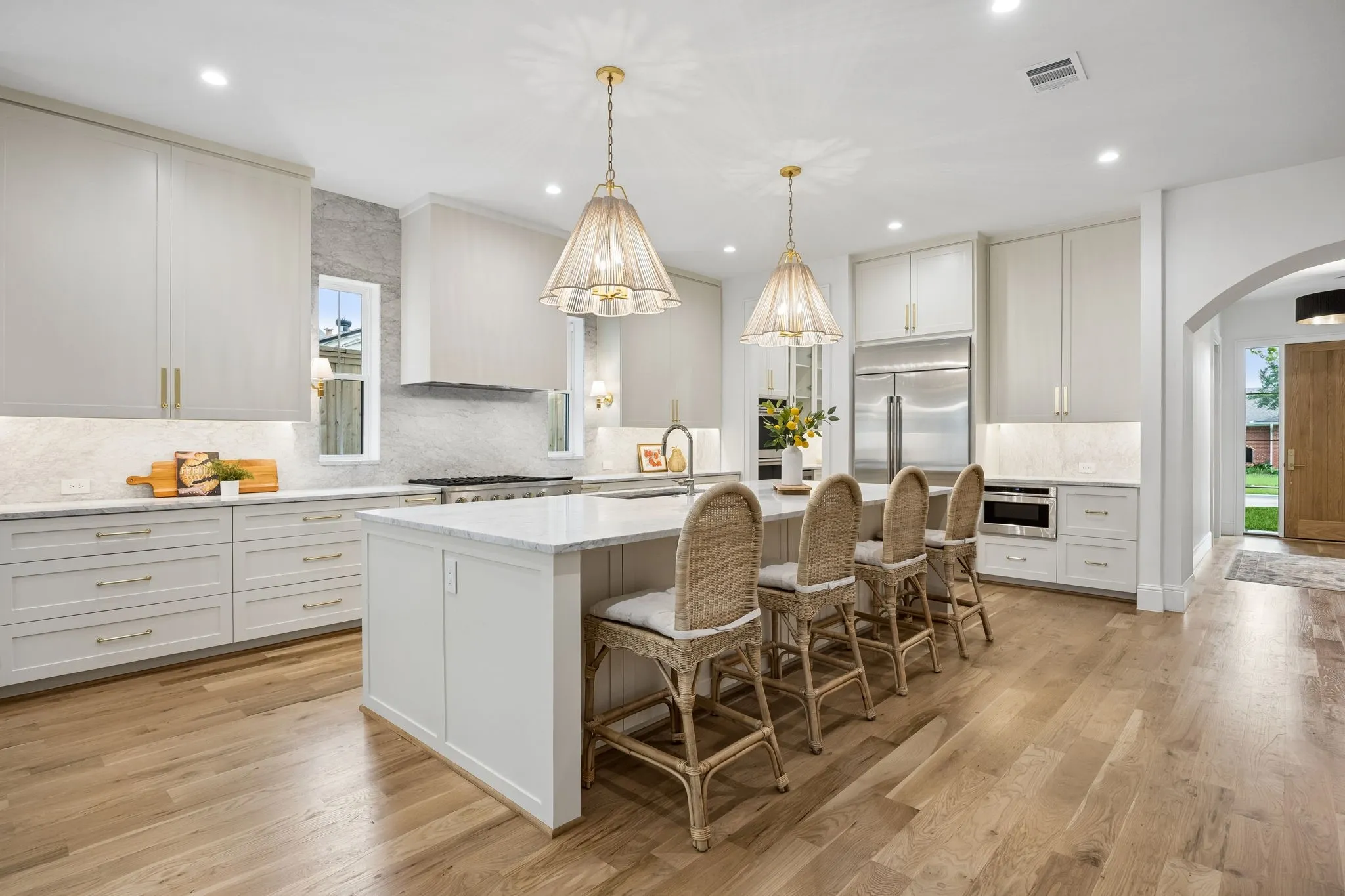 Single Family Residence For Sale in Dallas County , 10215 Lynford Drive, Dallas, Texas 75238, 4 Bedroom, 5 Bathroom, 2 Garage spaces, 4,291 Sqft, built in 2025, mls#21264342, Real Estate Agent in Dallas, Homes For Sale in Dallas county, Homes For Sale in Dallas, Realtor in Dallas Texas, Real Estate Brokerage Independent Realty Texas, Luminita Cordes Realtor