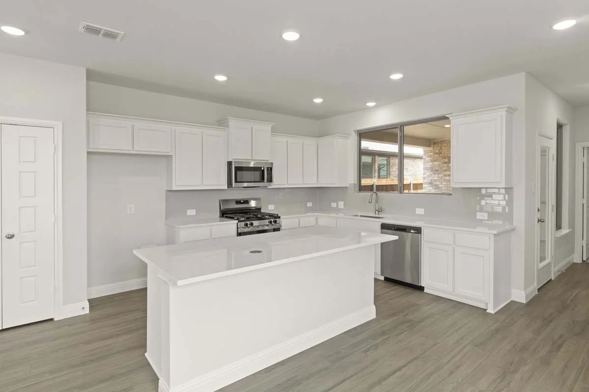 04-475-shady-square-lavon-tx-kitchen-island
