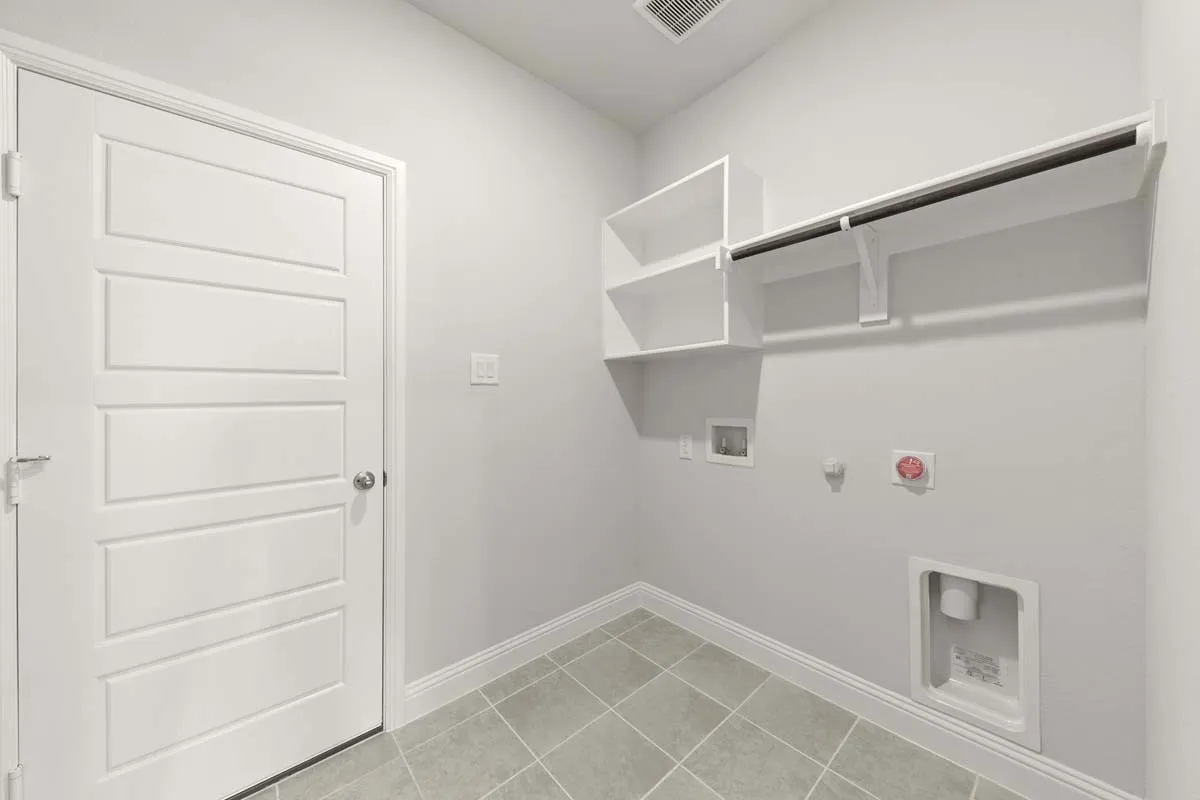 18-475-shady-square-lavon-tx-utility-room