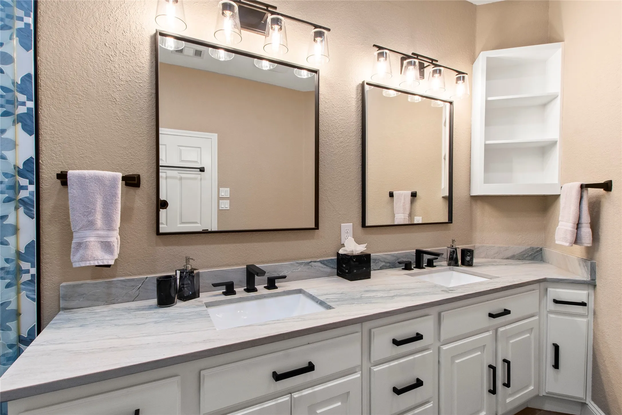 Full Bathroom Two