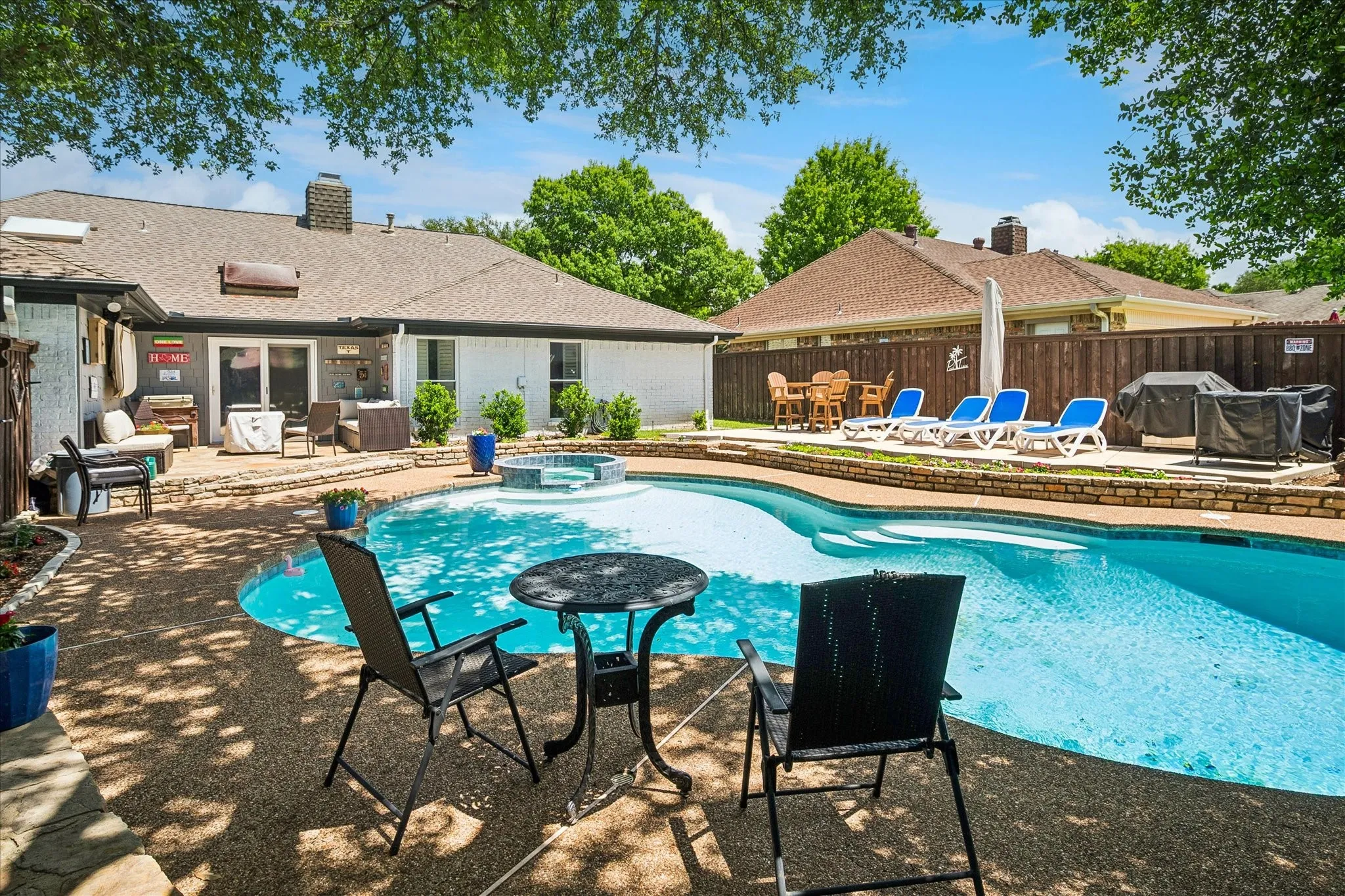 Single Family Residence For Sale in Collin County , 4013 Clipper Court, Plano, Texas 75023, 4 Bedroom, 2 Bathroom, 2 Garage spaces, 2,275 Sqft, built in 1981, mls#21259396, Real Estate Agent in Plano, Homes For Sale in Collin county, Homes For Sale in Plano, Realtor in Plano Texas, Real Estate Brokerage Independent Realty Texas, Luminita Cordes Realtor