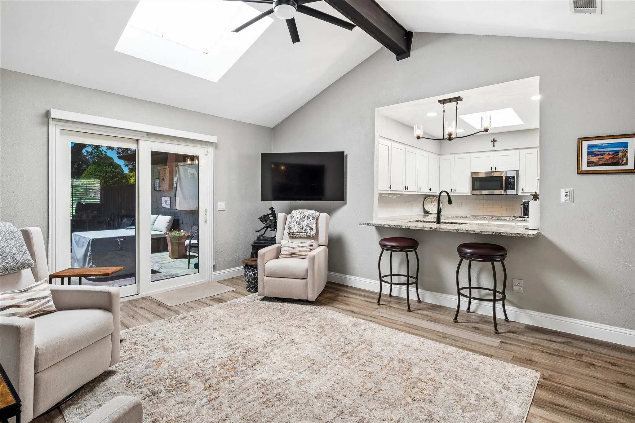 Single Family Residence For Sale in Collin County , 4013 Clipper Court, Plano, Texas 75023, 4 Bedroom, 2 Bathroom, 2 Garage spaces, 2,275 Sqft, built in 1981, mls#21259396, Real Estate Agent in Plano, Homes For Sale in Collin county, Homes For Sale in Plano, Realtor in Plano Texas, Real Estate Brokerage Independent Realty Texas, Luminita Cordes Realtor