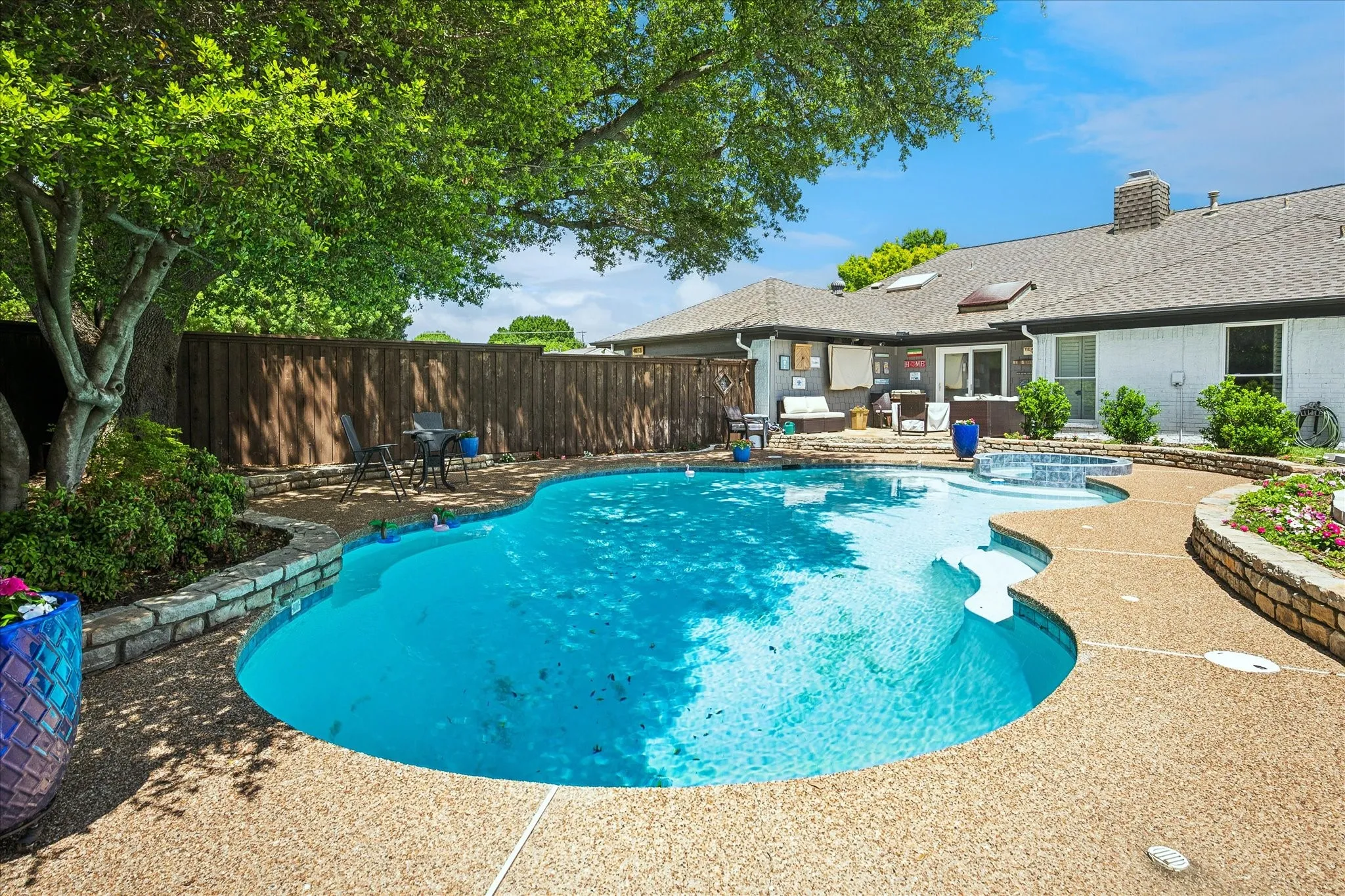 Single Family Residence For Sale in Collin County , 4013 Clipper Court, Plano, Texas 75023, 4 Bedroom, 2 Bathroom, 2 Garage spaces, 2,275 Sqft, built in 1981, mls#21259396, Real Estate Agent in Plano, Homes For Sale in Collin county, Homes For Sale in Plano, Realtor in Plano Texas, Real Estate Brokerage Independent Realty Texas, Luminita Cordes Realtor