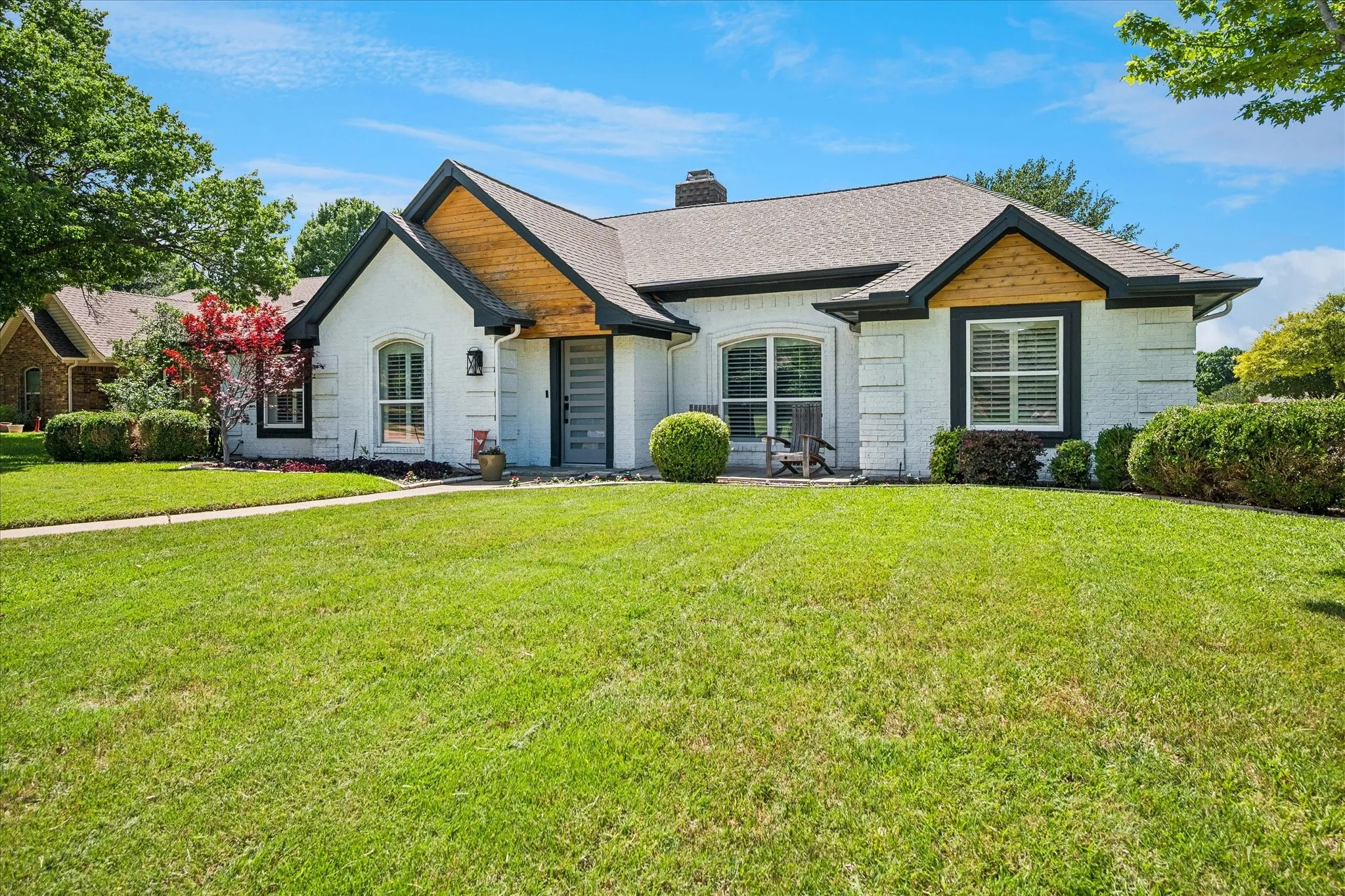 Single Family Residence For Sale in Collin County , 4013 Clipper Court, Plano, Texas 75023, 4 Bedroom, 2 Bathroom, 2 Garage spaces, 2,275 Sqft, built in 1981, mls#21259396, Real Estate Agent in Plano, Homes For Sale in Collin county, Homes For Sale in Plano, Realtor in Plano Texas, Real Estate Brokerage Independent Realty Texas, Luminita Cordes Realtor