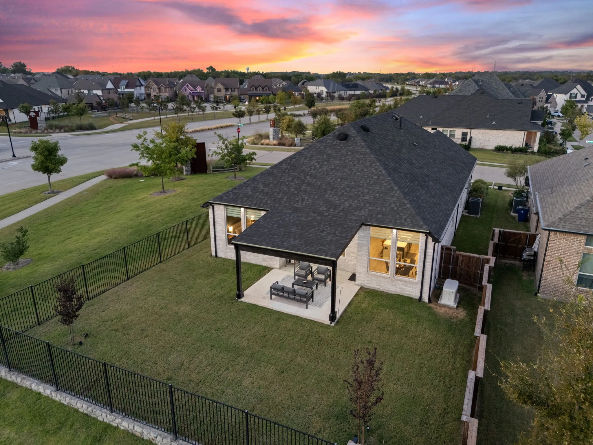 Single Family Residence For Sale in Grayson County , 1725 Mcdougall Creek, Van Alstyne, Texas 75495, 4 Bedroom, 2 Bathroom, 2 Garage spaces, 2,240 Sqft, built in 2021, mls#21265235, Real Estate Agent in Van Alstyne, Homes For Sale in Grayson county, Homes For Sale in Van Alstyne, Realtor in Van Alstyne Texas, Real Estate Brokerage Independent Realty Texas, Luminita Cordes Realtor