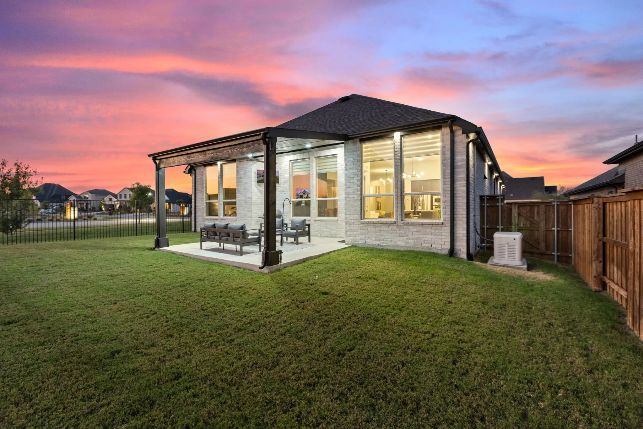 Single Family Residence For Sale in Grayson County , 1725 Mcdougall Creek, Van Alstyne, Texas 75495, 4 Bedroom, 2 Bathroom, 2 Garage spaces, 2,240 Sqft, built in 2021, mls#21265235, Real Estate Agent in Van Alstyne, Homes For Sale in Grayson county, Homes For Sale in Van Alstyne, Realtor in Van Alstyne Texas, Real Estate Brokerage Independent Realty Texas, Luminita Cordes Realtor