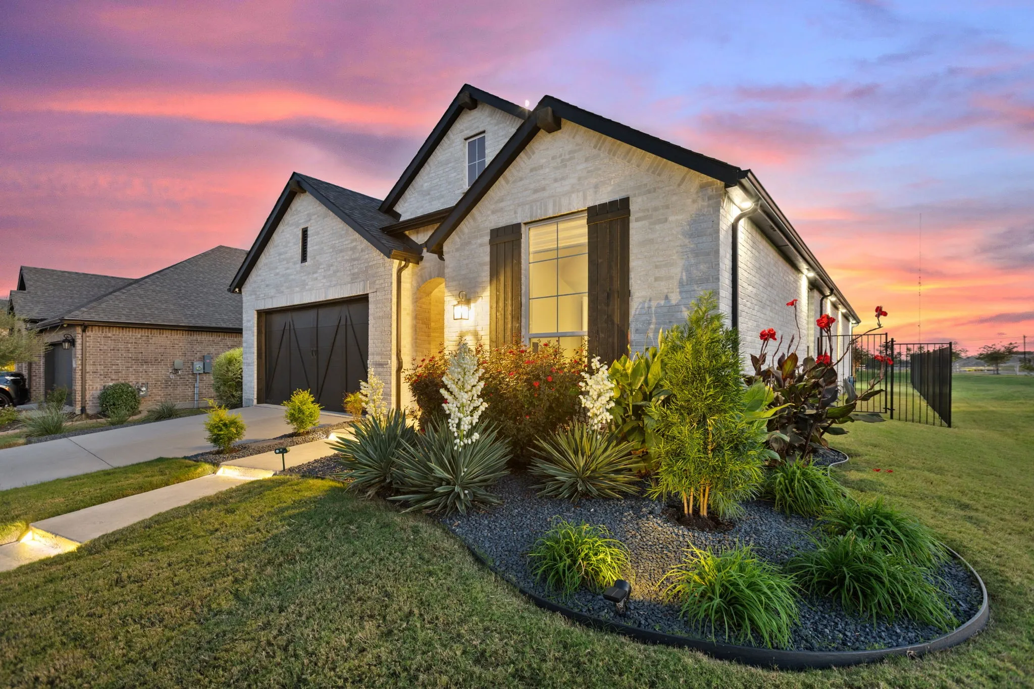 Single Family Residence For Sale in Grayson County , 1725 Mcdougall Creek, Van Alstyne, Texas 75495, 4 Bedroom, 2 Bathroom, 2 Garage spaces, 2,240 Sqft, built in 2021, mls#21265235, Real Estate Agent in Van Alstyne, Homes For Sale in Grayson county, Homes For Sale in Van Alstyne, Realtor in Van Alstyne Texas, Real Estate Brokerage Independent Realty Texas, Luminita Cordes Realtor