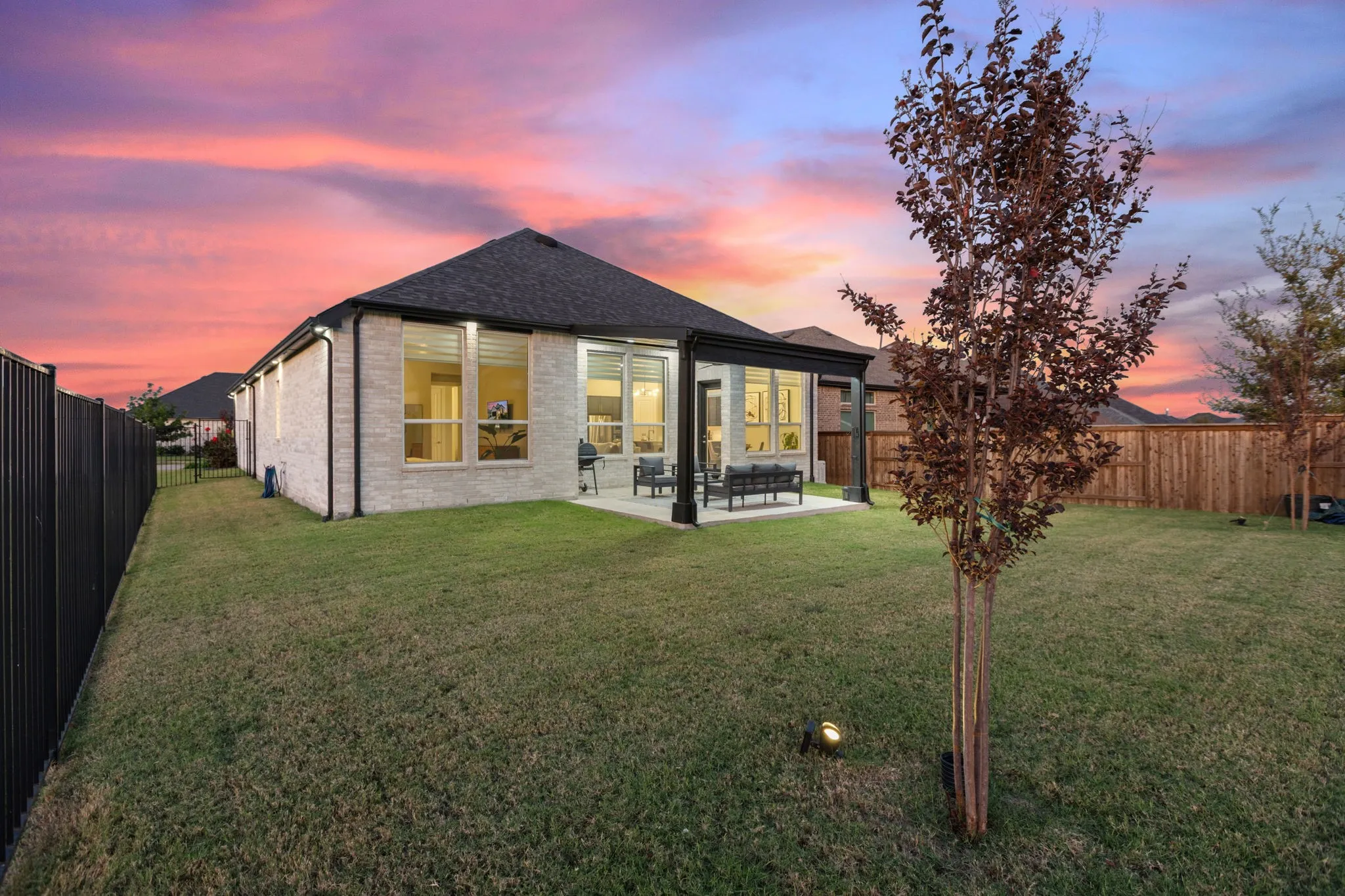 Single Family Residence For Sale in Grayson County , 1725 Mcdougall Creek, Van Alstyne, Texas 75495, 4 Bedroom, 2 Bathroom, 2 Garage spaces, 2,240 Sqft, built in 2021, mls#21265235, Real Estate Agent in Van Alstyne, Homes For Sale in Grayson county, Homes For Sale in Van Alstyne, Realtor in Van Alstyne Texas, Real Estate Brokerage Independent Realty Texas, Luminita Cordes Realtor