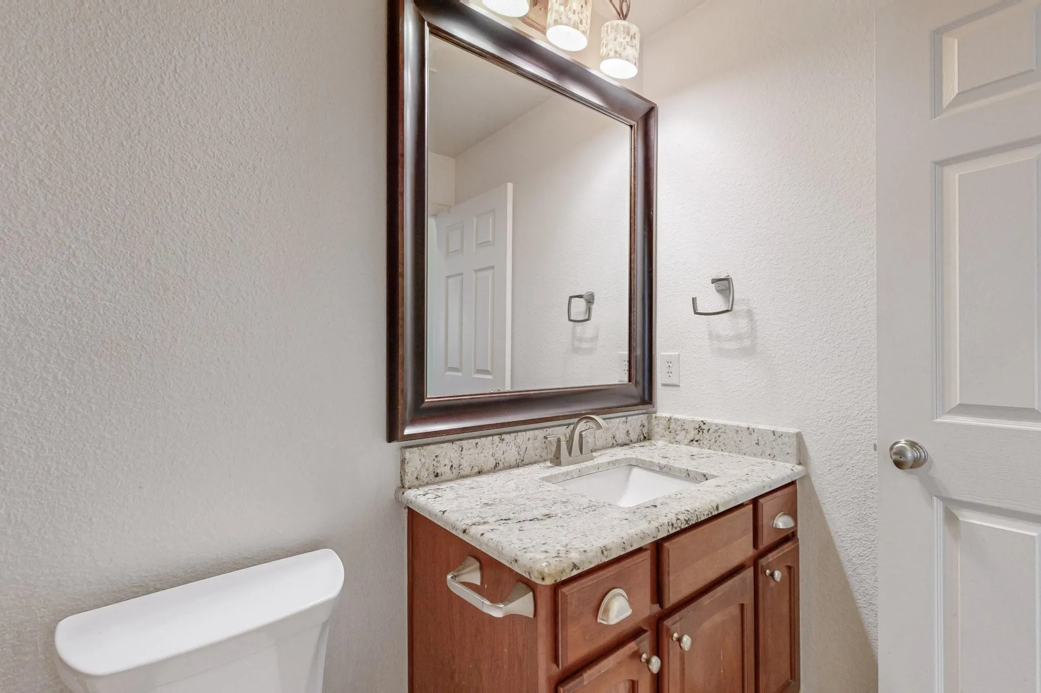 Single Family Residence For Rent in Denton County , 14609 Frisco Ranch Drive, Little Elm, Texas 75068, 4 Bedrooms, 3 Bathrooms, 2 Garage spaces, 3,244 Sqft, built in 2005, Price $2,800, mls#21265294, Real Estate Agent in Little Elm, Homes For Rent in Denton county, Homes For Rent in Little Elm, Realtor in Little Elm Texas, Real Estate Brokerage Independent Realty Texas, Luminita Cordes Realtor
