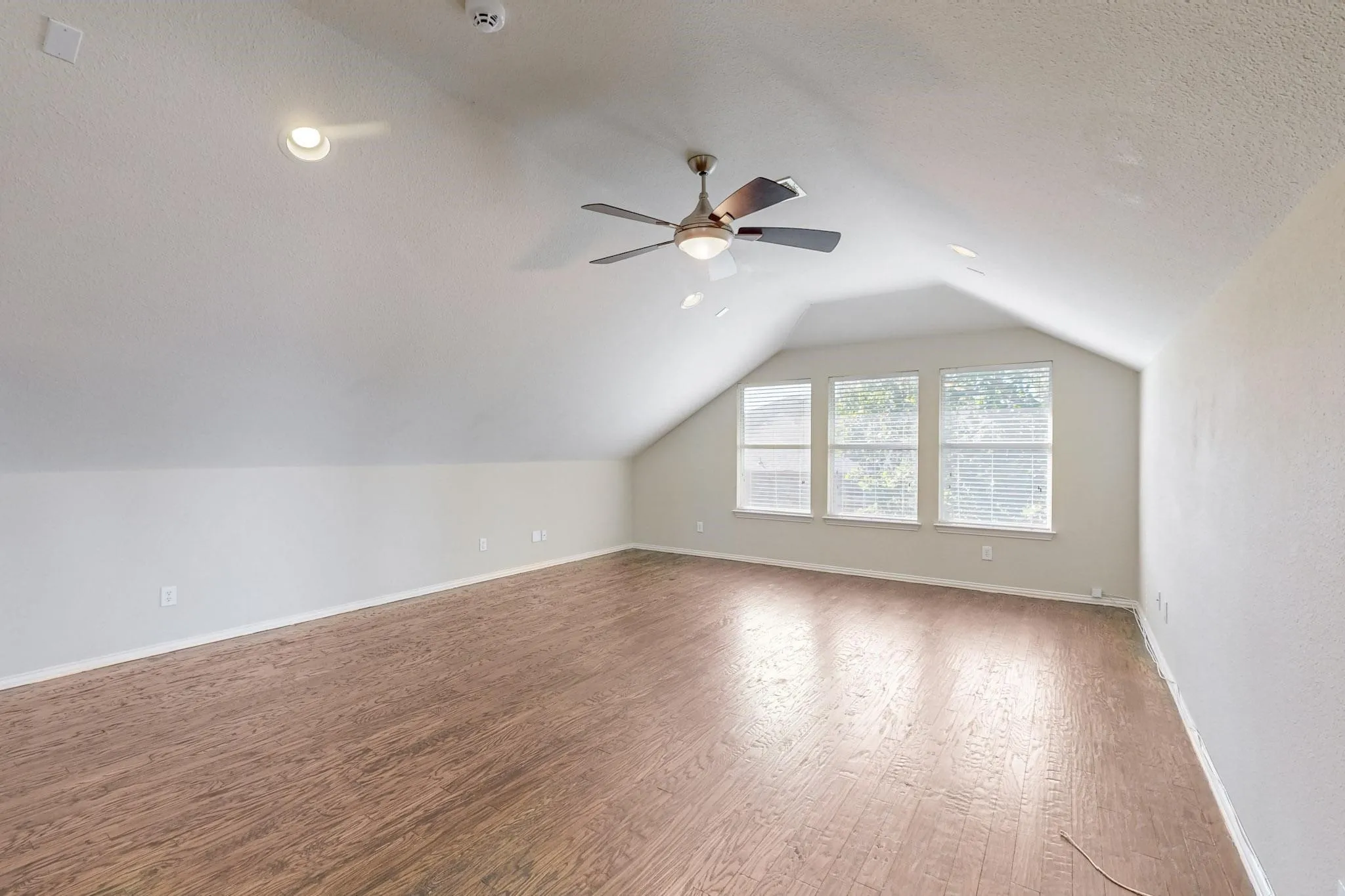 Single Family Residence For Rent in Denton County , 14609 Frisco Ranch Drive, Little Elm, Texas 75068, 4 Bedrooms, 3 Bathrooms, 2 Garage spaces, 3,244 Sqft, built in 2005, Price $2,800, mls#21265294, Real Estate Agent in Little Elm, Homes For Rent in Denton county, Homes For Rent in Little Elm, Realtor in Little Elm Texas, Real Estate Brokerage Independent Realty Texas, Luminita Cordes Realtor