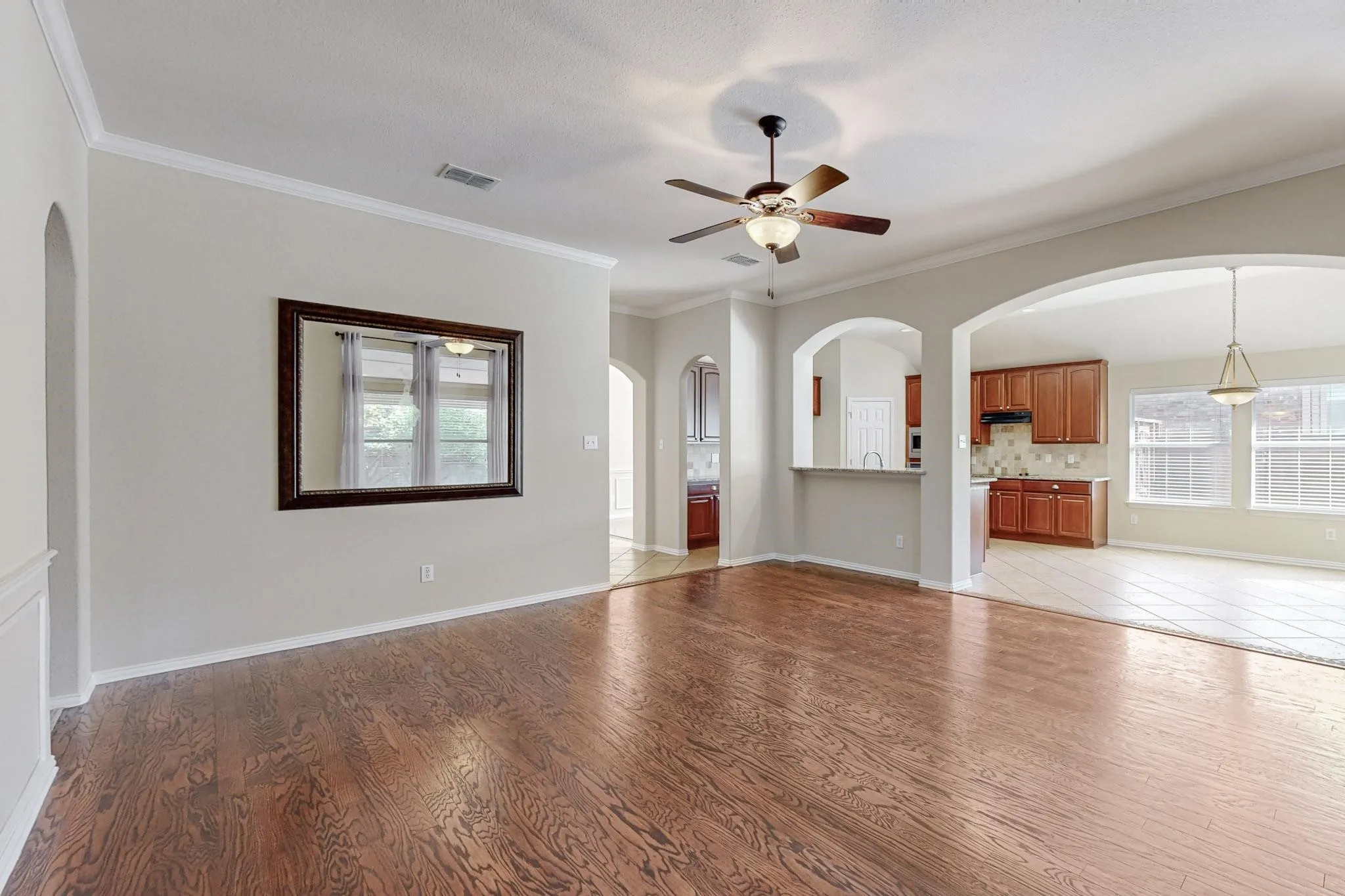 Single Family Residence For Rent in Denton County , 14609 Frisco Ranch Drive, Little Elm, Texas 75068, 4 Bedrooms, 3 Bathrooms, 2 Garage spaces, 3,244 Sqft, built in 2005, Price $2,800, mls#21265294, Real Estate Agent in Little Elm, Homes For Rent in Denton county, Homes For Rent in Little Elm, Realtor in Little Elm Texas, Real Estate Brokerage Independent Realty Texas, Luminita Cordes Realtor