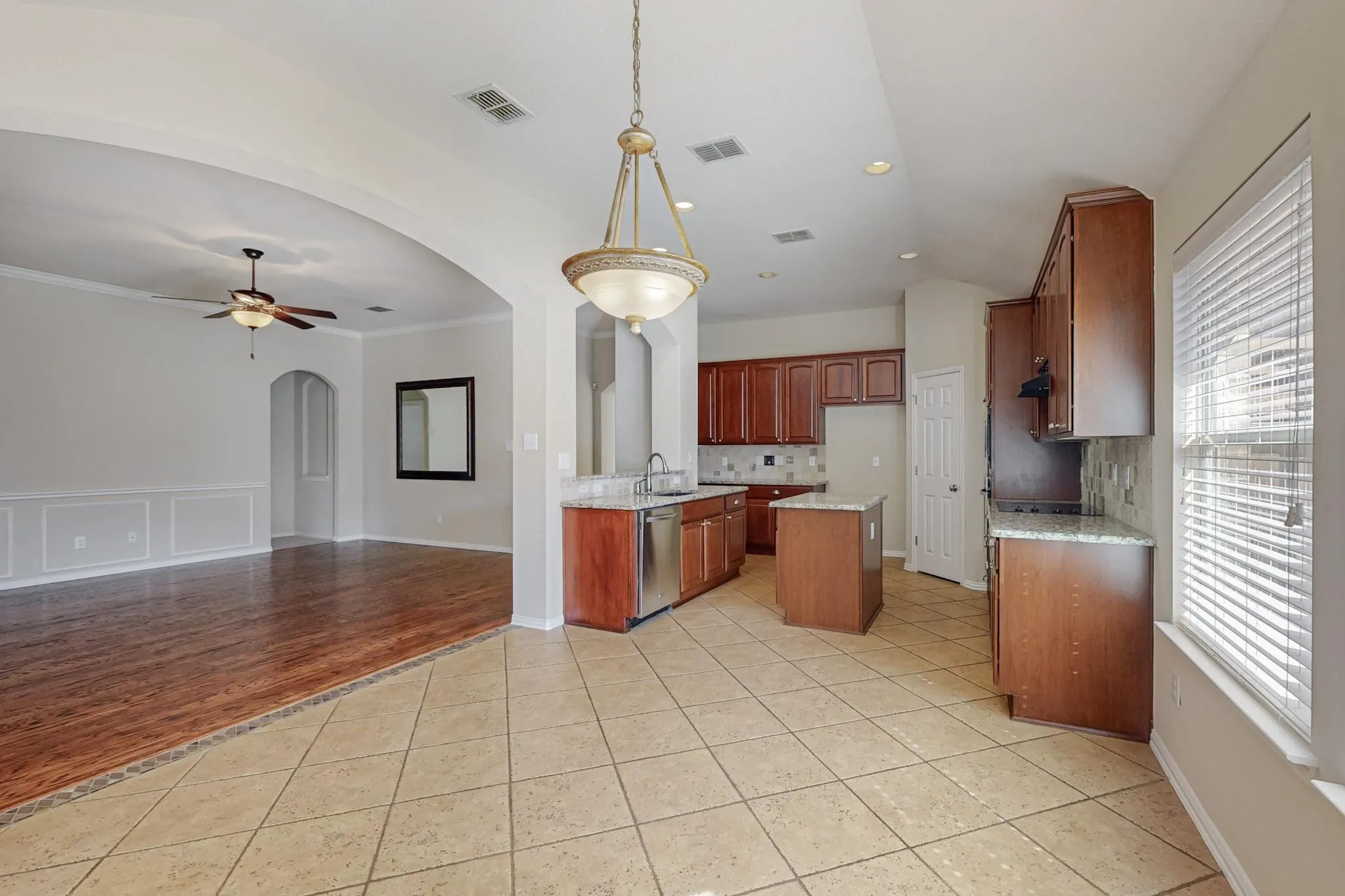 Single Family Residence For Rent in Denton County , 14609 Frisco Ranch Drive, Little Elm, Texas 75068, 4 Bedrooms, 3 Bathrooms, 2 Garage spaces, 3,244 Sqft, built in 2005, Price $2,800, mls#21265294, Real Estate Agent in Little Elm, Homes For Rent in Denton county, Homes For Rent in Little Elm, Realtor in Little Elm Texas, Real Estate Brokerage Independent Realty Texas, Luminita Cordes Realtor