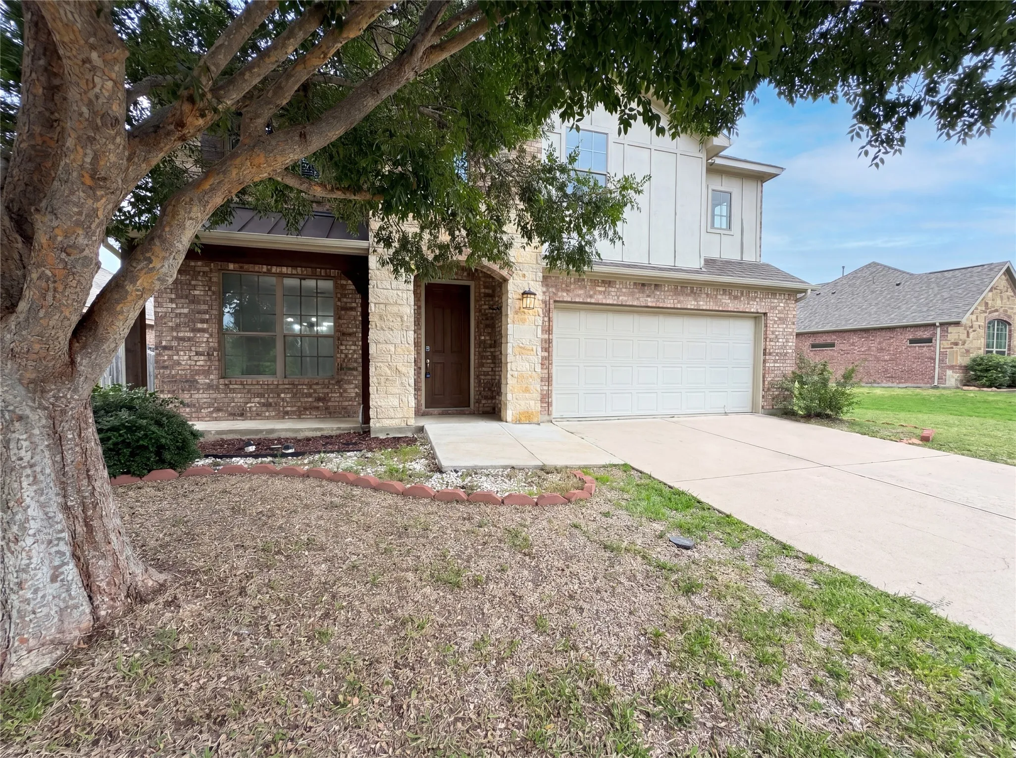 Single Family Residence For Sale in Denton County , 1501 Martin Creek Drive, Little Elm, Texas 75068, 5 Bedroom, 3 Bathroom, 2 Garage spaces, 3,586 Sqft, built in 2013, mls#21265293, Real Estate Agent in Little Elm, Homes For Sale in Denton county, Homes For Sale in Little Elm, Realtor in Little Elm Texas, Real Estate Brokerage Independent Realty Texas, Luminita Cordes Realtor