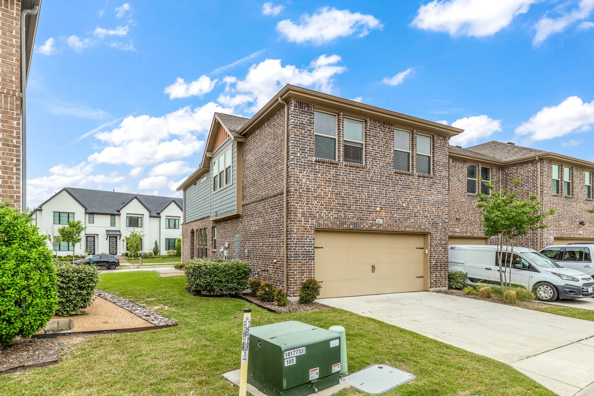 Townhouse For Sale in Tarrant County , 4611 Smokey Quartz Lane, Arlington, Texas 76005, 3 Bedroom, 3 Bathroom, 2 Garage spaces, 2,058 Sqft, built in 2020, mls#21265231, Real Estate Agent in Arlington, Homes For Sale in Tarrant county, Homes For Sale in Arlington, Realtor in Arlington Texas, Real Estate Brokerage Independent Realty Texas, Luminita Cordes Realtor