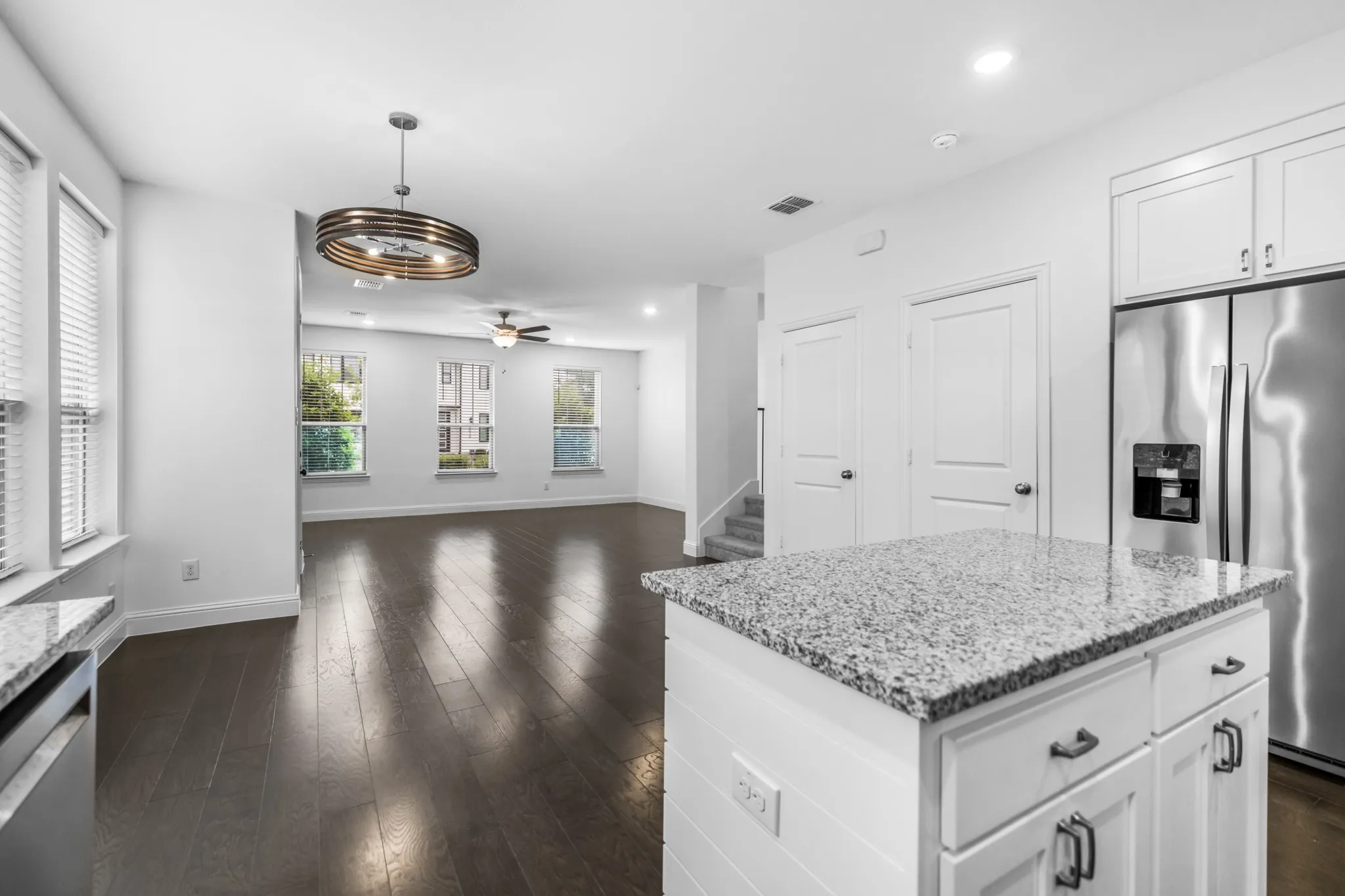 Townhouse For Sale in Tarrant County , 4611 Smokey Quartz Lane, Arlington, Texas 76005, 3 Bedroom, 3 Bathroom, 2 Garage spaces, 2,058 Sqft, built in 2020, mls#21265231, Real Estate Agent in Arlington, Homes For Sale in Tarrant county, Homes For Sale in Arlington, Realtor in Arlington Texas, Real Estate Brokerage Independent Realty Texas, Luminita Cordes Realtor