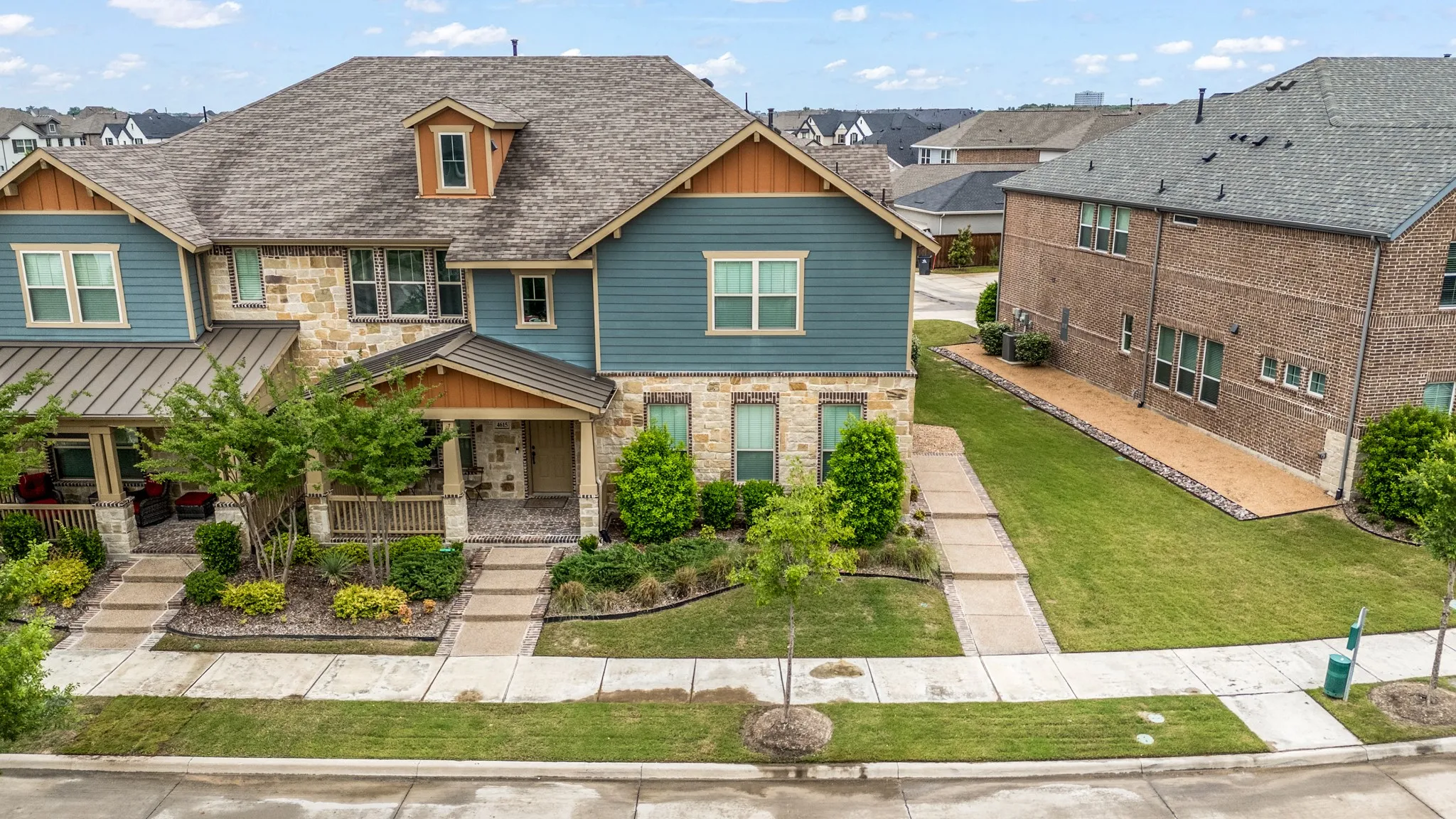 Townhouse For Sale in Tarrant County , 4611 Smokey Quartz Lane, Arlington, Texas 76005, 3 Bedroom, 3 Bathroom, 2 Garage spaces, 2,058 Sqft, built in 2020, mls#21265231, Real Estate Agent in Arlington, Homes For Sale in Tarrant county, Homes For Sale in Arlington, Realtor in Arlington Texas, Real Estate Brokerage Independent Realty Texas, Luminita Cordes Realtor
