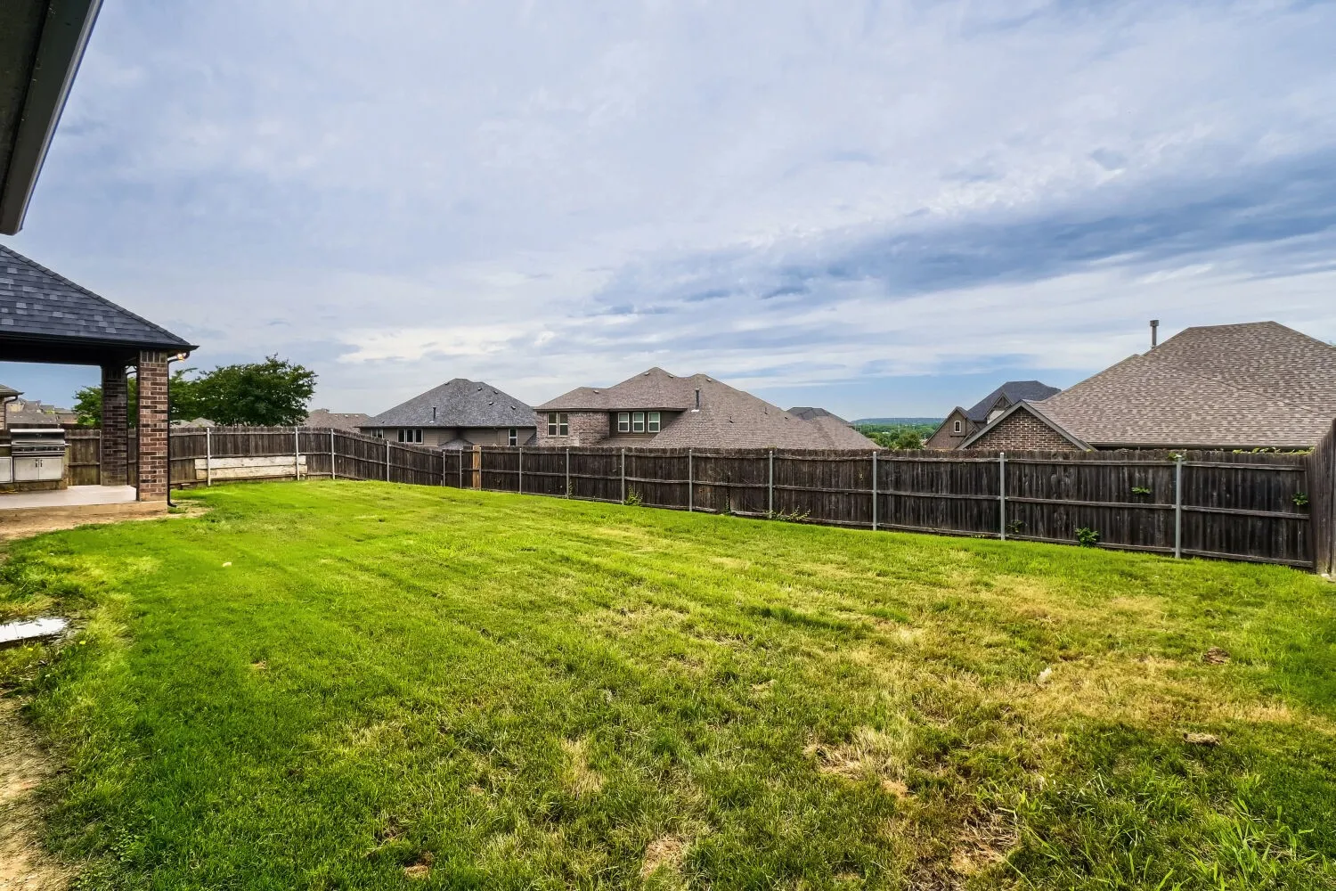 Single Family Residence For Sale in Johnson County , 138 Fairweather Drive, Burleson, Texas 76028, 5 Bedroom, 4 Bathroom, 2 Garage spaces, 3,731 Sqft, built in 2016, mls#21227821, Real Estate Agent in Burleson, Homes For Sale in Johnson county, Homes For Sale in Burleson, Realtor in Burleson Texas, Real Estate Brokerage Independent Realty Texas, Luminita Cordes Realtor