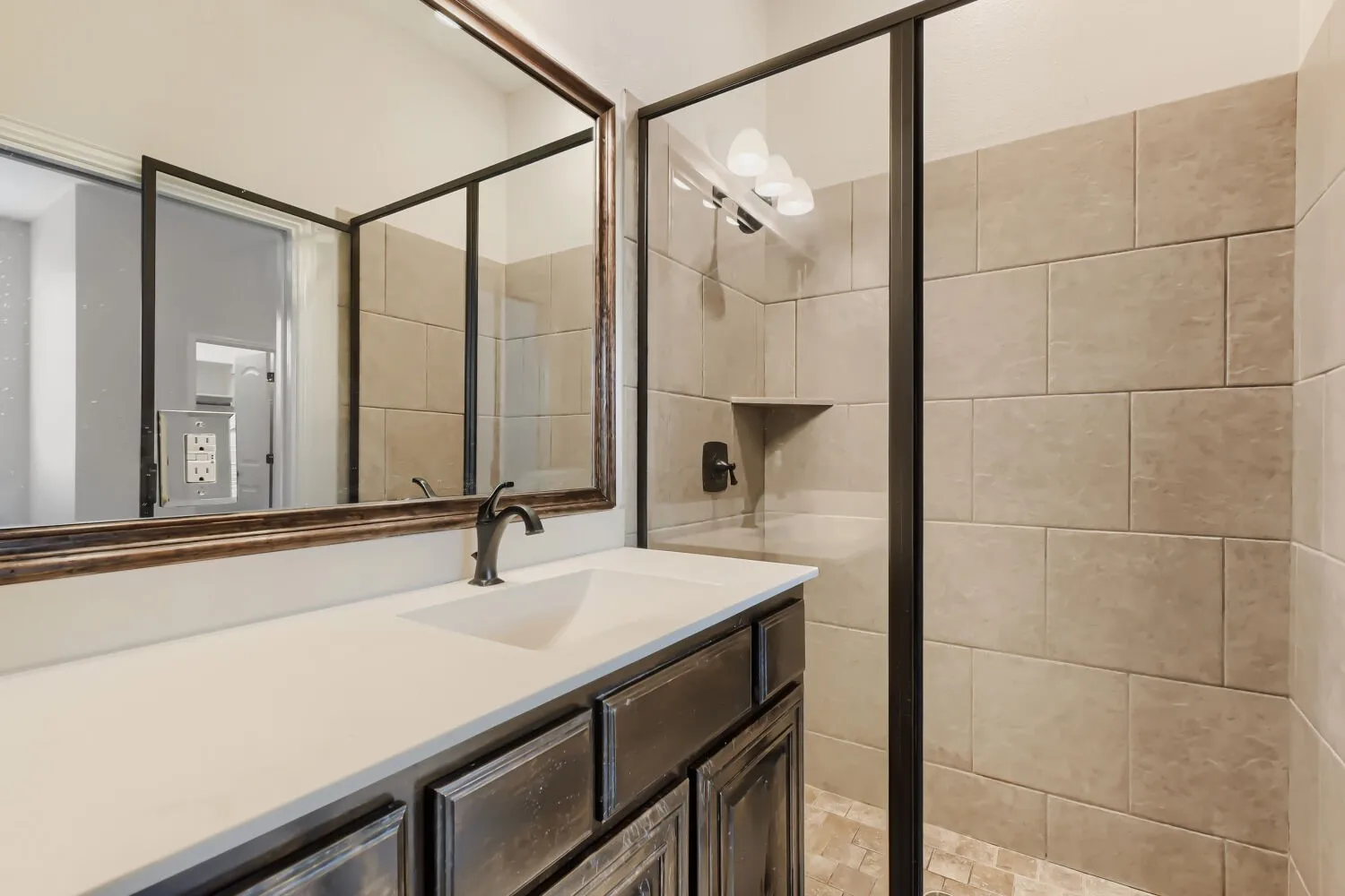 Single Family Residence For Sale in Johnson County , 138 Fairweather Drive, Burleson, Texas 76028, 5 Bedroom, 4 Bathroom, 2 Garage spaces, 3,731 Sqft, built in 2016, mls#21227821, Real Estate Agent in Burleson, Homes For Sale in Johnson county, Homes For Sale in Burleson, Realtor in Burleson Texas, Real Estate Brokerage Independent Realty Texas, Luminita Cordes Realtor