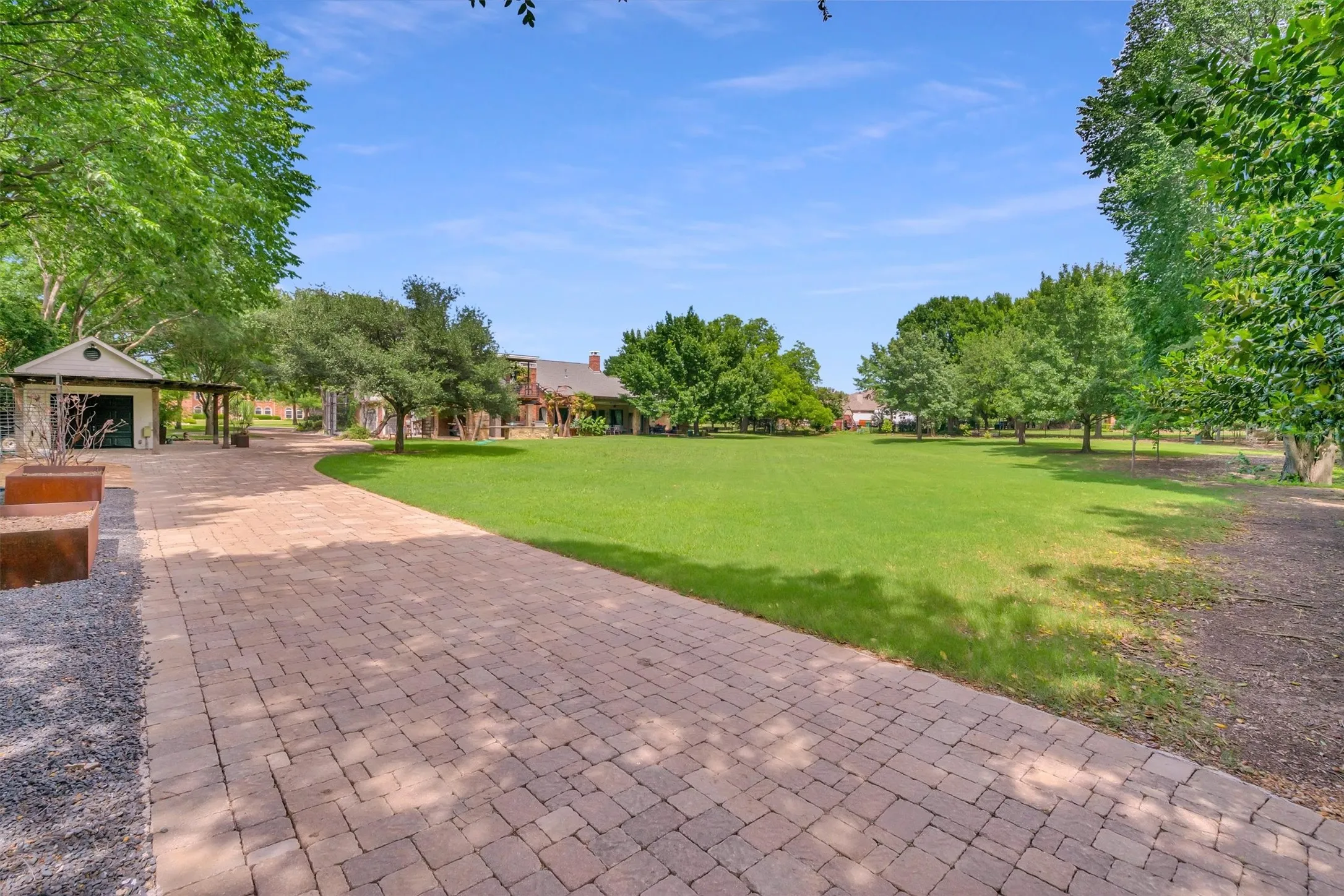 Single Family Residence For Sale in Collin County , 5310 Estate Lane, Parker, Texas 75094, 5 Bedroom, 6 Bathroom, 8 Garage spaces, 5,354 Sqft, built in 1988, mls#21211305, Real Estate Agent in Parker, Homes For Sale in Collin county, Homes For Sale in Parker, Realtor in Parker Texas, Real Estate Brokerage Independent Realty Texas, Luminita Cordes Realtor