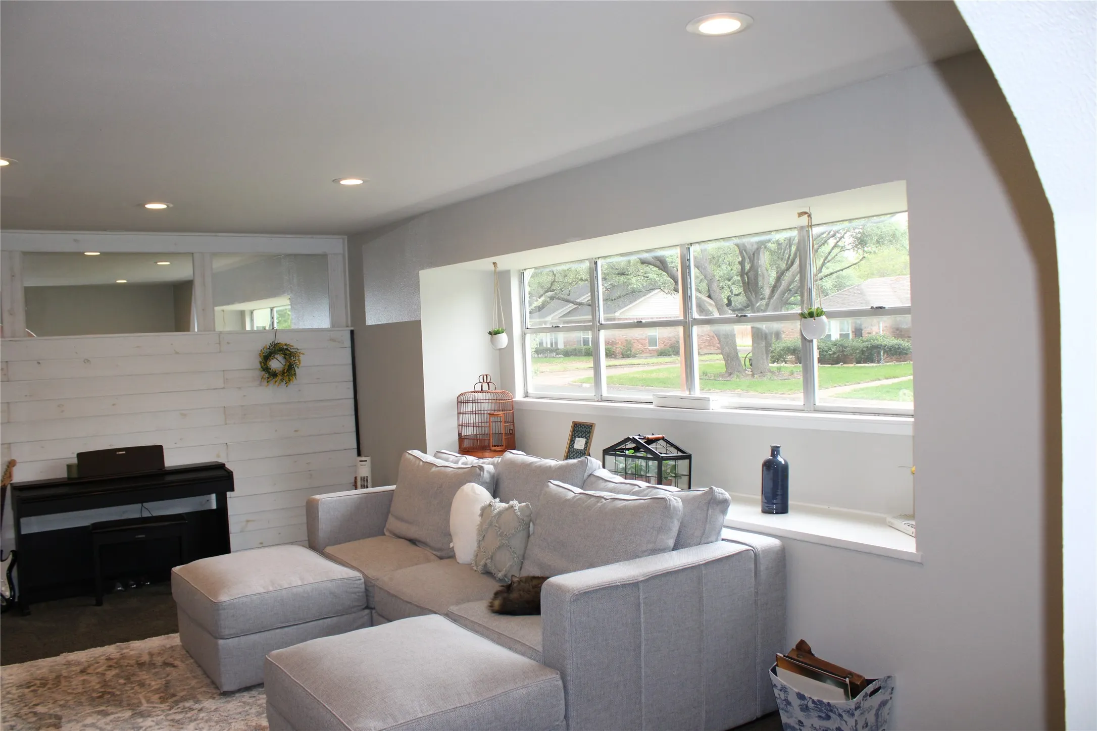 Single Family Residence For Sale in Mc Lennan County , 4900 Lake Hurst Drive, Waco, Texas 76710, 4 Bedroom, 3 Bathroom, 2 Garage spaces, 2,168 Sqft, built in 1965, mls#21265338, Real Estate Agent in Waco, Homes For Sale in Mc Lennan county, Homes For Sale in Waco, Realtor in Waco Texas, Real Estate Brokerage Independent Realty Texas, Luminita Cordes Realtor