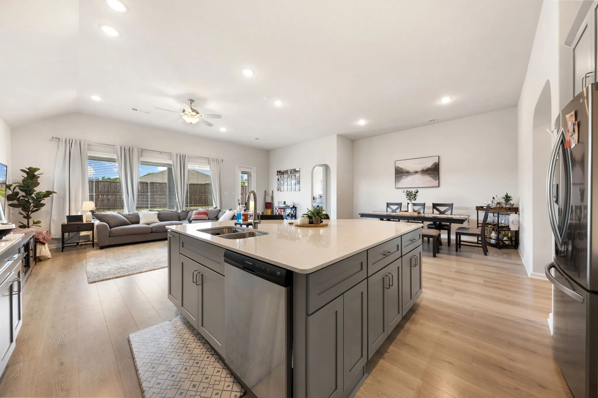 Single Family Residence For Sale in Collin County , 2320 Atlantic Avenue, Anna, Texas 75409, 4 Bedroom, 2 Bathroom, 2 Garage spaces, 2,064 Sqft, built in 2022, mls#21265320, Real Estate Agent in Anna, Homes For Sale in Collin county, Homes For Sale in Anna, Realtor in Anna Texas, Real Estate Brokerage Independent Realty Texas, Luminita Cordes Realtor