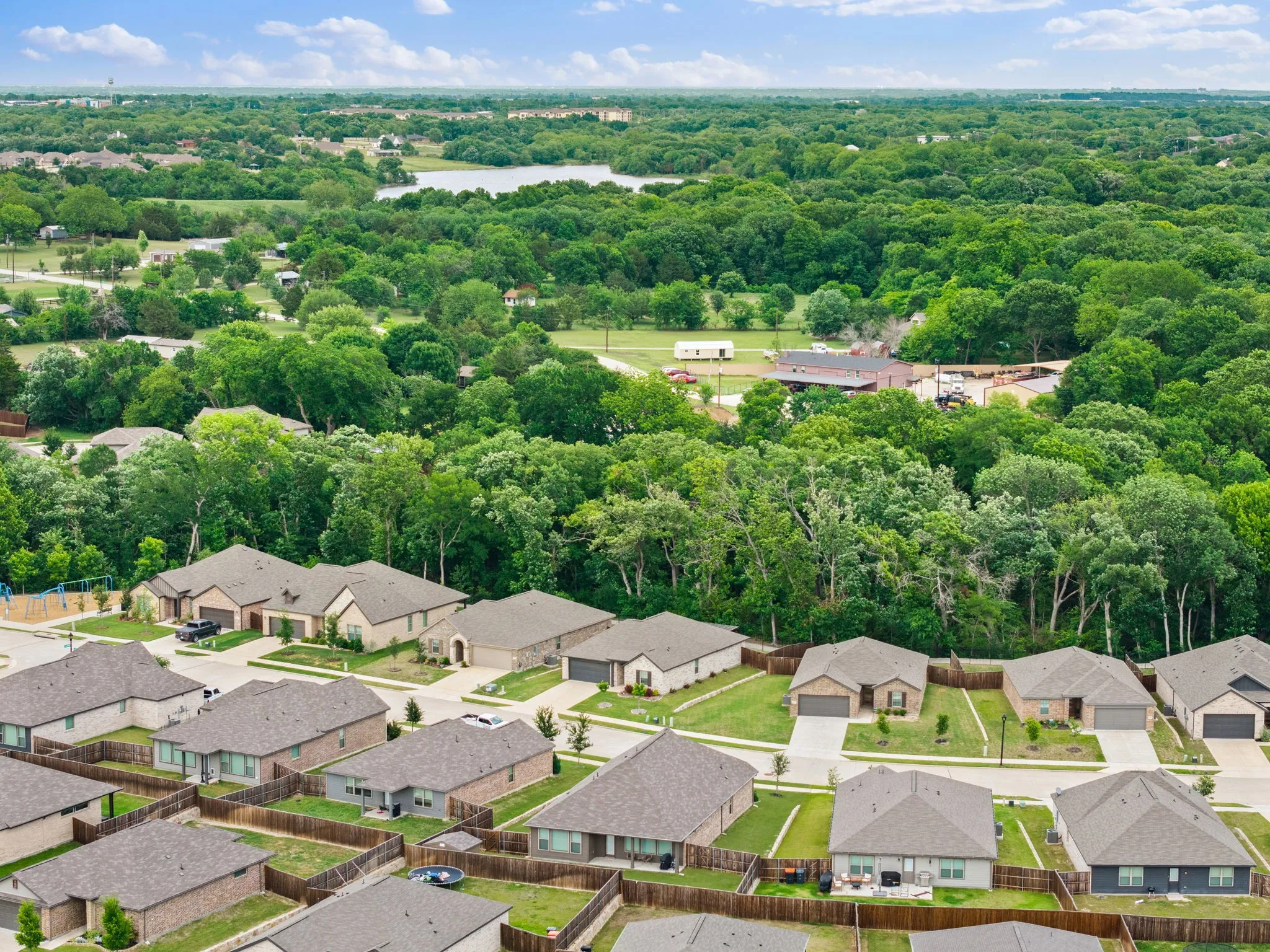Single Family Residence For Sale in Collin County , 2320 Atlantic Avenue, Anna, Texas 75409, 4 Bedroom, 2 Bathroom, 2 Garage spaces, 2,064 Sqft, built in 2022, mls#21265320, Real Estate Agent in Anna, Homes For Sale in Collin county, Homes For Sale in Anna, Realtor in Anna Texas, Real Estate Brokerage Independent Realty Texas, Luminita Cordes Realtor