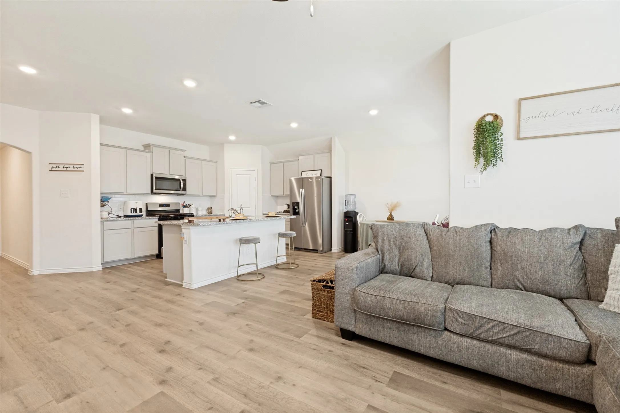 Single Family Residence For Sale in Collin County , 756 Daybreak Lane, Lavon, Texas 75166, 4 Bedrooms, 2 Bathrooms, 2 Garage spaces, 1,592 Sqft, built in 2023, Price $270,000, mls#21265355, Real Estate Agent in Lavon, Homes For Sale in Collin county, Homes For Sale in Lavon, Realtor in Lavon Texas, Real Estate Brokerage Independent Realty Texas, Luminita Cordes Realtor