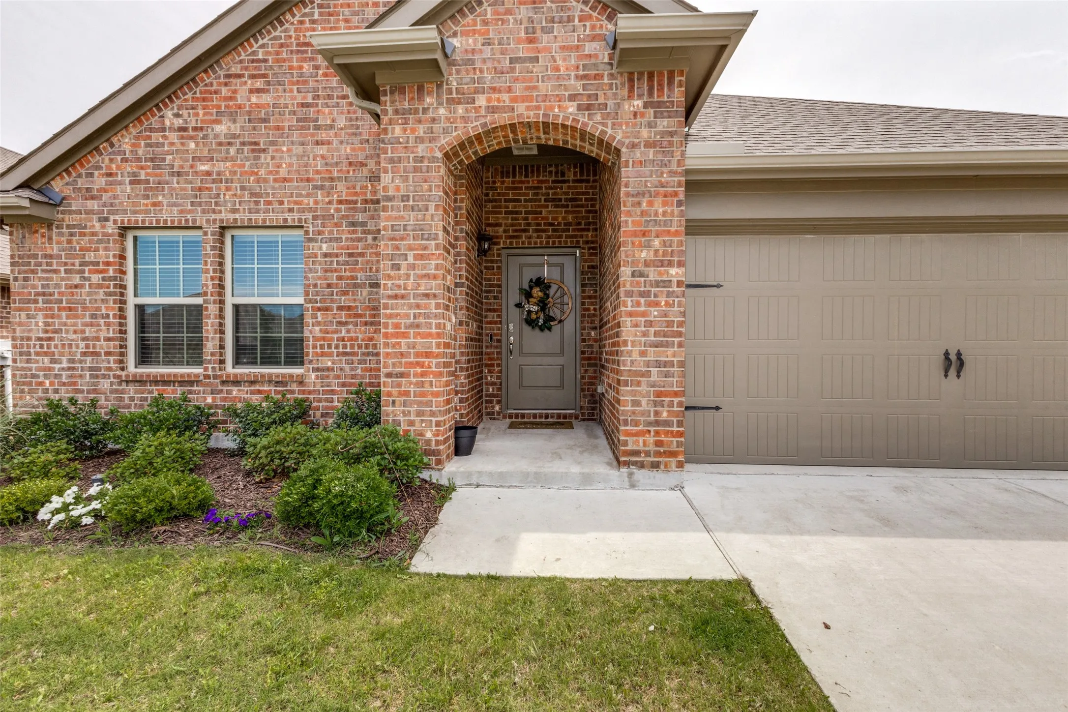 Single Family Residence For Sale in Collin County , 756 Daybreak Lane, Lavon, Texas 75166, 4 Bedrooms, 2 Bathrooms, 2 Garage spaces, 1,592 Sqft, built in 2023, Price $270,000, mls#21265355, Real Estate Agent in Lavon, Homes For Sale in Collin county, Homes For Sale in Lavon, Realtor in Lavon Texas, Real Estate Brokerage Independent Realty Texas, Luminita Cordes Realtor