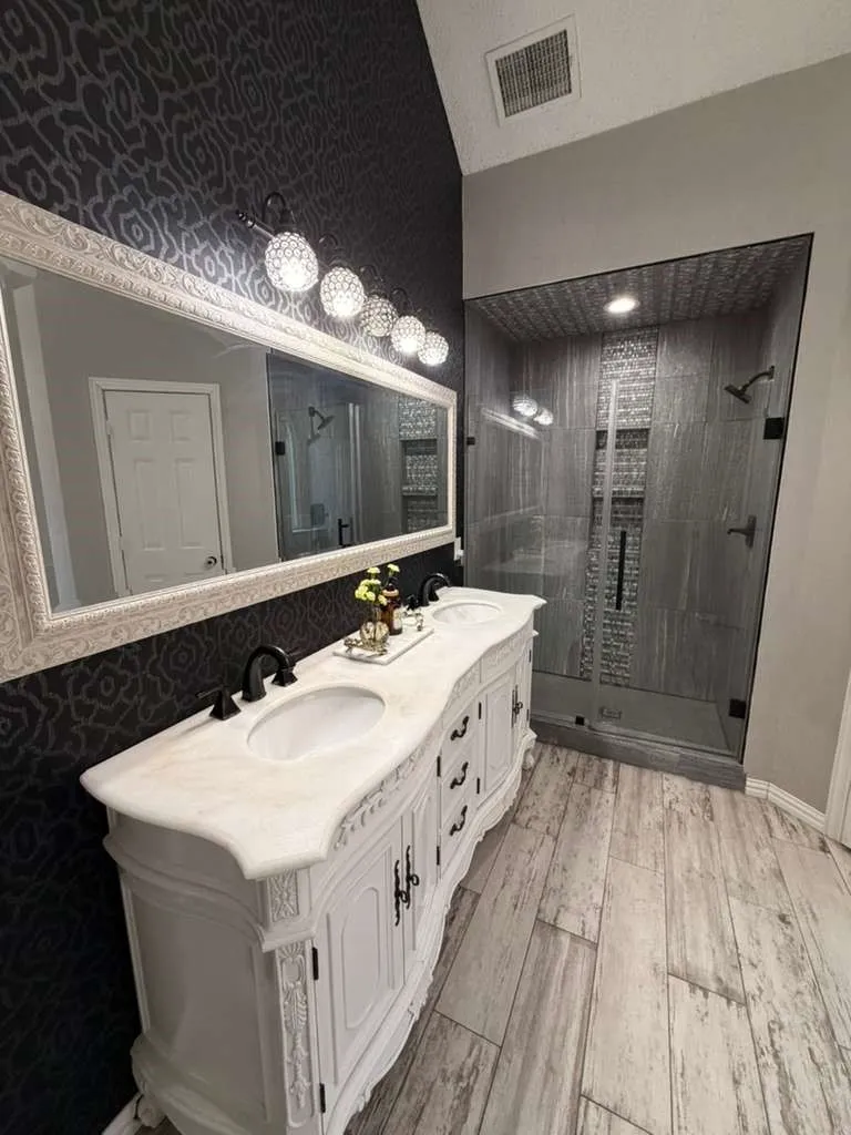 Single Family Residence For Sale in Dallas County , 906 busby, Cedar Hill, Texas 75104, 3 Bedrooms, 2 Bathrooms, 2 Garage spaces, 2,190 Sqft, built in 1991, Price $335,000, mls#21265360, Real Estate Agent in Cedar Hill, Homes For Sale in Dallas county, Homes For Sale in Cedar Hill, Realtor in Cedar Hill Texas, Real Estate Brokerage Independent Realty Texas, Luminita Cordes Realtor