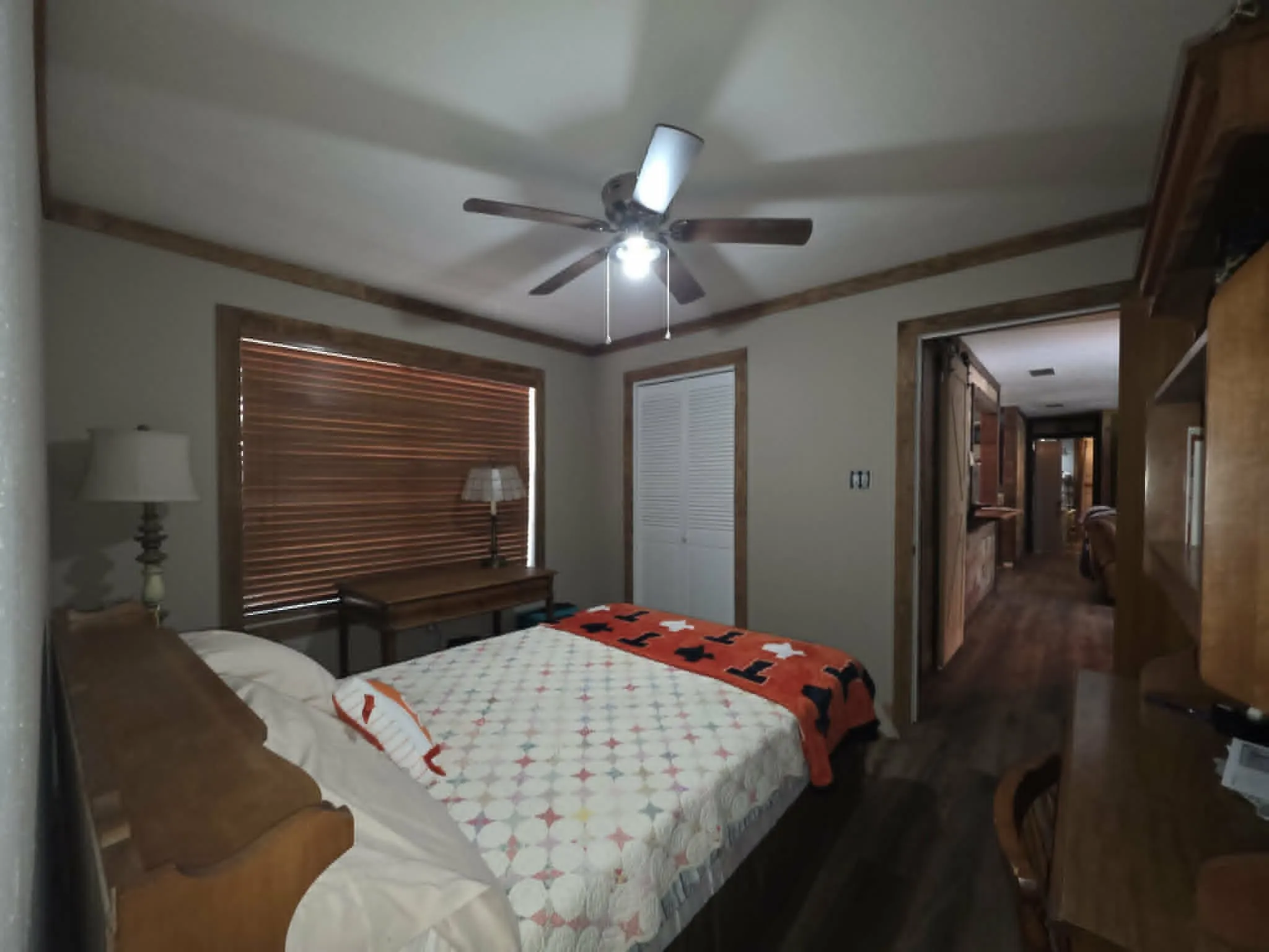 Single Family Residence For Sale in Freestone County , 900 S 8th Avenue, Teague, Texas 75860, 3 Bedroom, 2 Bathroom, Garage spaces, 1,556 Sqft, built in 1986, mls#21265323, Real Estate Agent in Teague, Homes For Sale in Freestone county, Homes For Sale in Teague, Realtor in Teague Texas, Real Estate Brokerage Independent Realty Texas, Luminita Cordes Realtor
