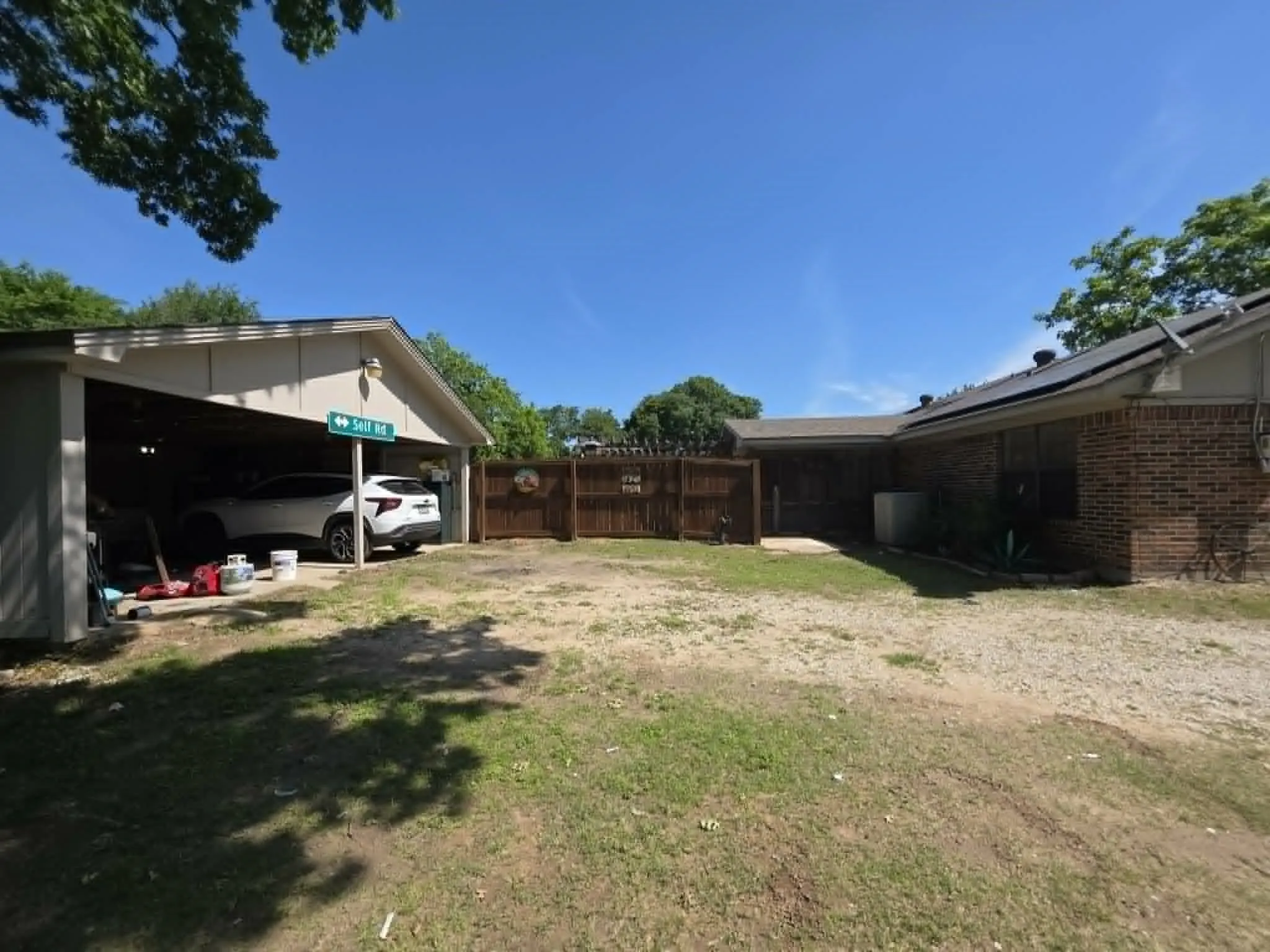 Single Family Residence For Sale in Freestone County , 900 S 8th Avenue, Teague, Texas 75860, 3 Bedroom, 2 Bathroom, Garage spaces, 1,556 Sqft, built in 1986, mls#21265323, Real Estate Agent in Teague, Homes For Sale in Freestone county, Homes For Sale in Teague, Realtor in Teague Texas, Real Estate Brokerage Independent Realty Texas, Luminita Cordes Realtor