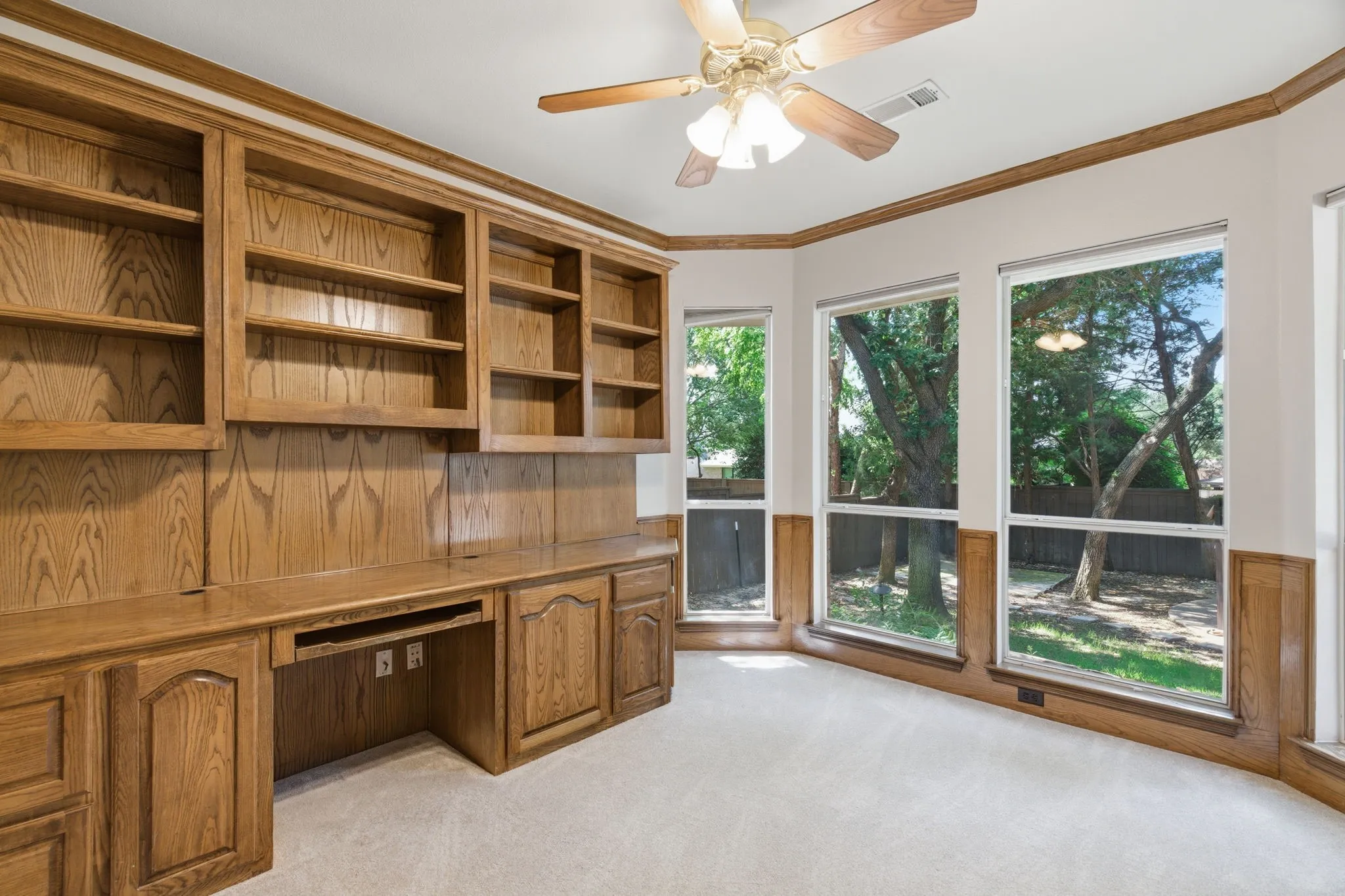 Single Family Residence For Sale in Tarrant County , 605 Blair Court, Southlake, Texas 76092, 4 Bedroom, 4 Bathroom, 3 Garage spaces, 4,030 Sqft, built in 1997, mls#21263761, Real Estate Agent in Southlake, Homes For Sale in Tarrant county, Homes For Sale in Southlake, Realtor in Southlake Texas, Real Estate Brokerage Independent Realty Texas, Luminita Cordes Realtor