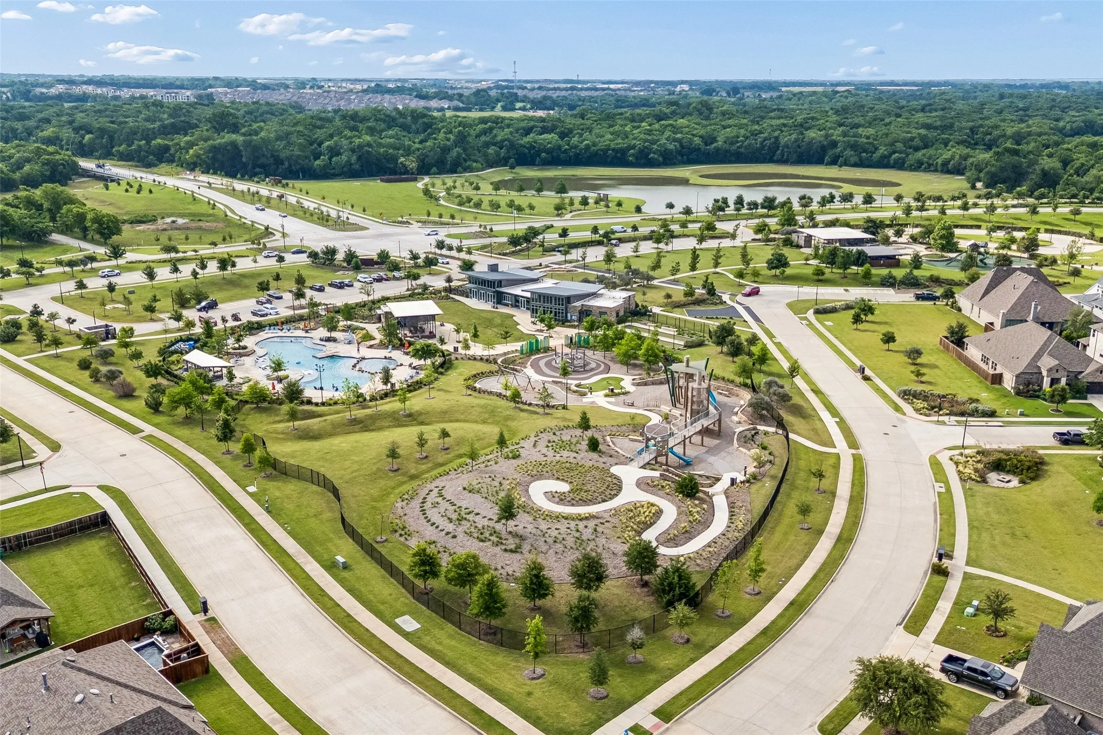 Single Family Residence For Sale in Collin County , 409 Calmwater Cove, Mc Kinney, Texas 75071, 4 Bedroom, 4 Bathroom, 3 Garage spaces, 2,930 Sqft, built in 2021, mls#21265345, Real Estate Agent in Mc Kinney, Homes For Sale in Collin county, Homes For Sale in Mc Kinney, Realtor in Mc Kinney Texas, Real Estate Brokerage Independent Realty Texas, Luminita Cordes Realtor