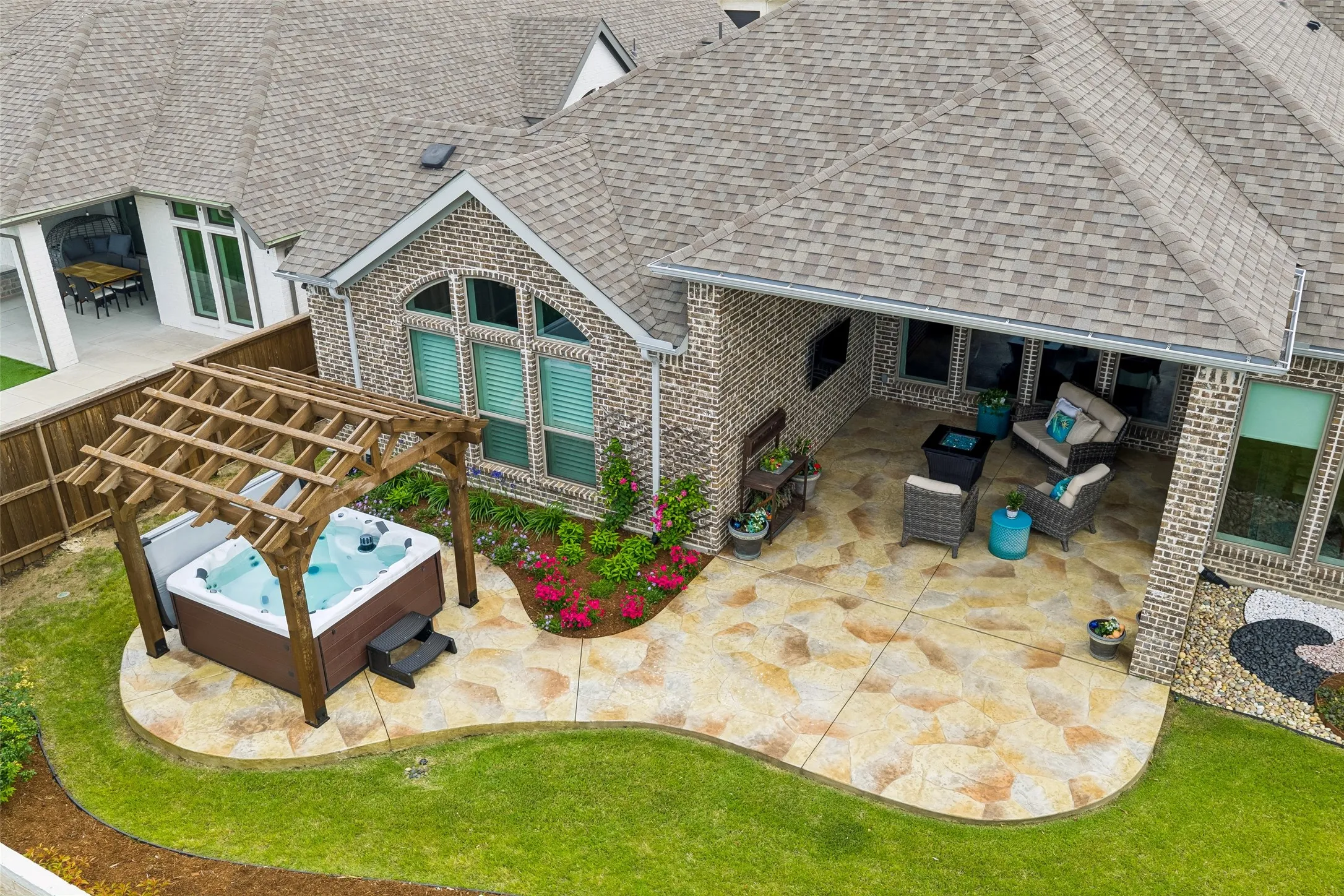 Single Family Residence For Sale in Collin County , 409 Calmwater Cove, Mc Kinney, Texas 75071, 4 Bedroom, 4 Bathroom, 3 Garage spaces, 2,930 Sqft, built in 2021, mls#21265345, Real Estate Agent in Mc Kinney, Homes For Sale in Collin county, Homes For Sale in Mc Kinney, Realtor in Mc Kinney Texas, Real Estate Brokerage Independent Realty Texas, Luminita Cordes Realtor