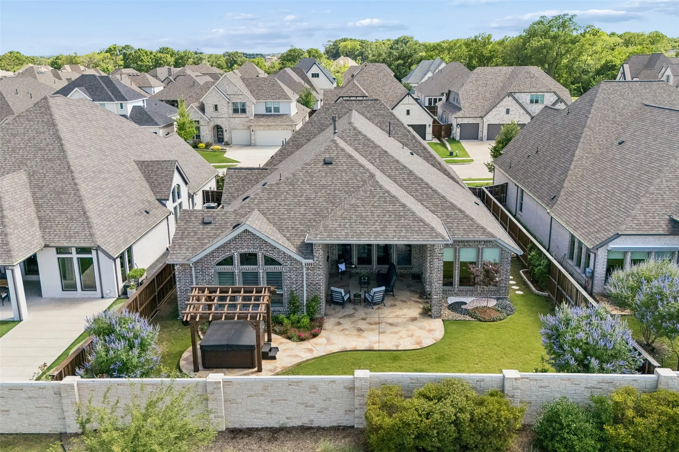 Single Family Residence For Sale in Collin County , 409 Calmwater Cove, Mc Kinney, Texas 75071, 4 Bedroom, 4 Bathroom, 3 Garage spaces, 2,930 Sqft, built in 2021, mls#21265345, Real Estate Agent in Mc Kinney, Homes For Sale in Collin county, Homes For Sale in Mc Kinney, Realtor in Mc Kinney Texas, Real Estate Brokerage Independent Realty Texas, Luminita Cordes Realtor