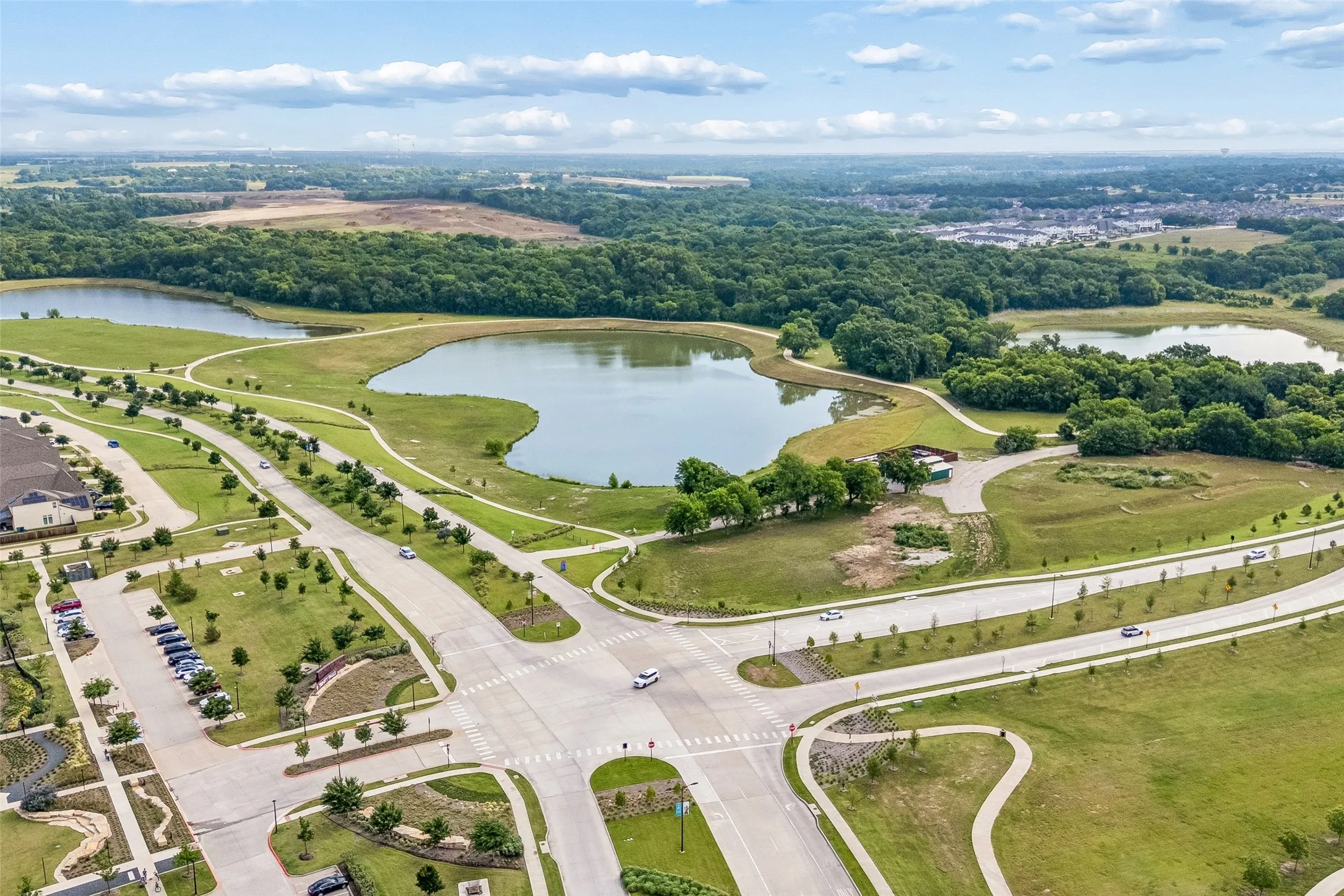 Single Family Residence For Sale in Collin County , 409 Calmwater Cove, Mc Kinney, Texas 75071, 4 Bedroom, 4 Bathroom, 3 Garage spaces, 2,930 Sqft, built in 2021, mls#21265345, Real Estate Agent in Mc Kinney, Homes For Sale in Collin county, Homes For Sale in Mc Kinney, Realtor in Mc Kinney Texas, Real Estate Brokerage Independent Realty Texas, Luminita Cordes Realtor