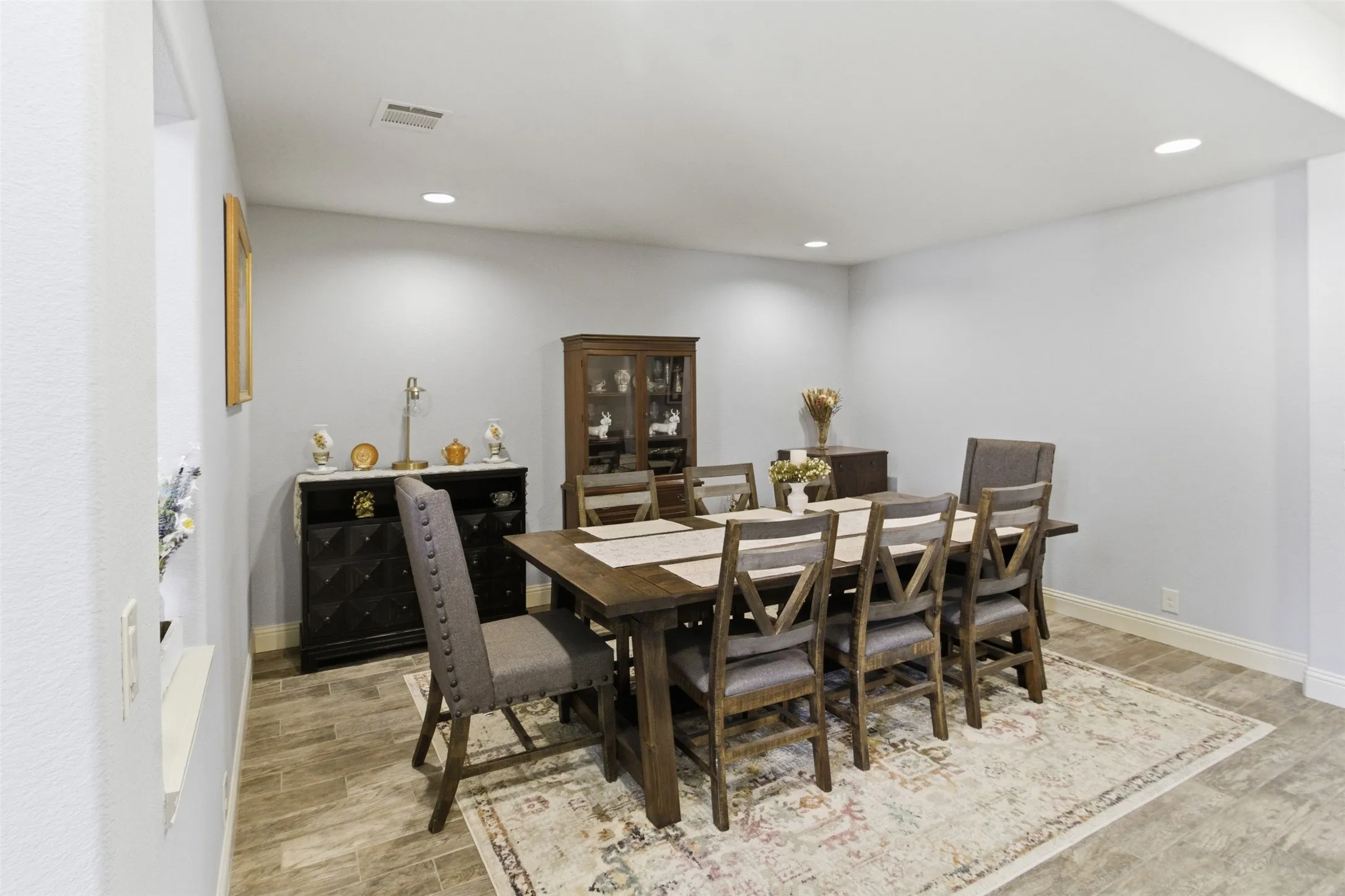 Single Family Residence For Sale in Denton County , 8100 Canyon Drive, Aubrey, Texas 76227, 5 Bedroom, 3 Bathroom, 2 Garage spaces, 3,283 Sqft, built in 2015, mls#21265350, Real Estate Agent in Aubrey, Homes For Sale in Denton county, Homes For Sale in Aubrey, Realtor in Aubrey Texas, Real Estate Brokerage Independent Realty Texas, Luminita Cordes Realtor