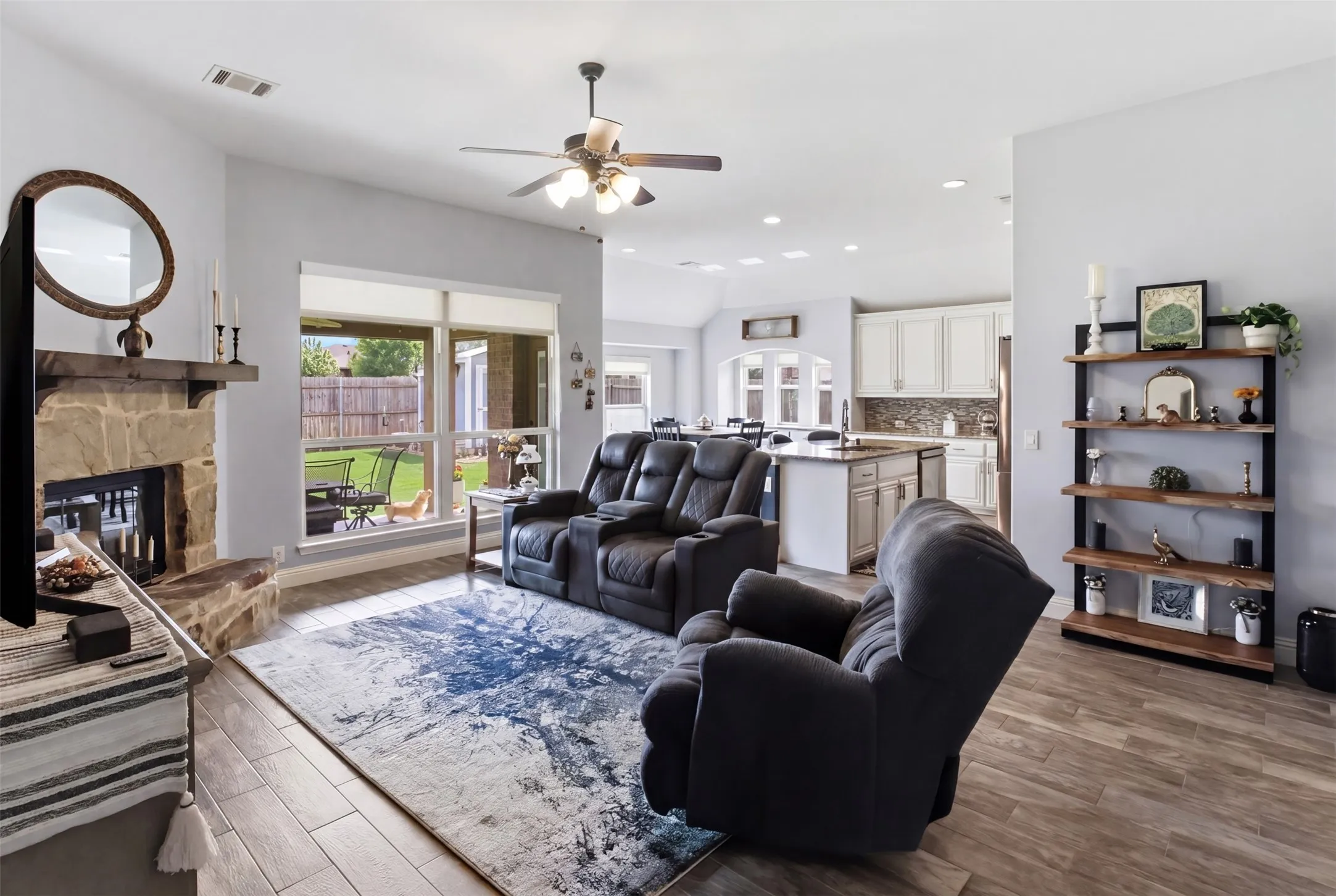 Single Family Residence For Sale in Denton County , 8100 Canyon Drive, Aubrey, Texas 76227, 5 Bedroom, 3 Bathroom, 2 Garage spaces, 3,283 Sqft, built in 2015, mls#21265350, Real Estate Agent in Aubrey, Homes For Sale in Denton county, Homes For Sale in Aubrey, Realtor in Aubrey Texas, Real Estate Brokerage Independent Realty Texas, Luminita Cordes Realtor