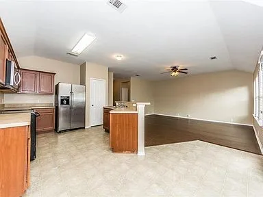 Single Family Residence For Rent in Denton County , 1808 Morning Dove, Aubrey, Texas 76227, 3 Bedrooms, 2 Bathrooms, 2 Garage spaces, 1,556 Sqft, built in 2008, Price $1,895, mls#21265372, Real Estate Agent in Aubrey, Homes For Rent in Denton county, Homes For Rent in Aubrey, Realtor in Aubrey Texas, Real Estate Brokerage Independent Realty Texas, Luminita Cordes Realtor