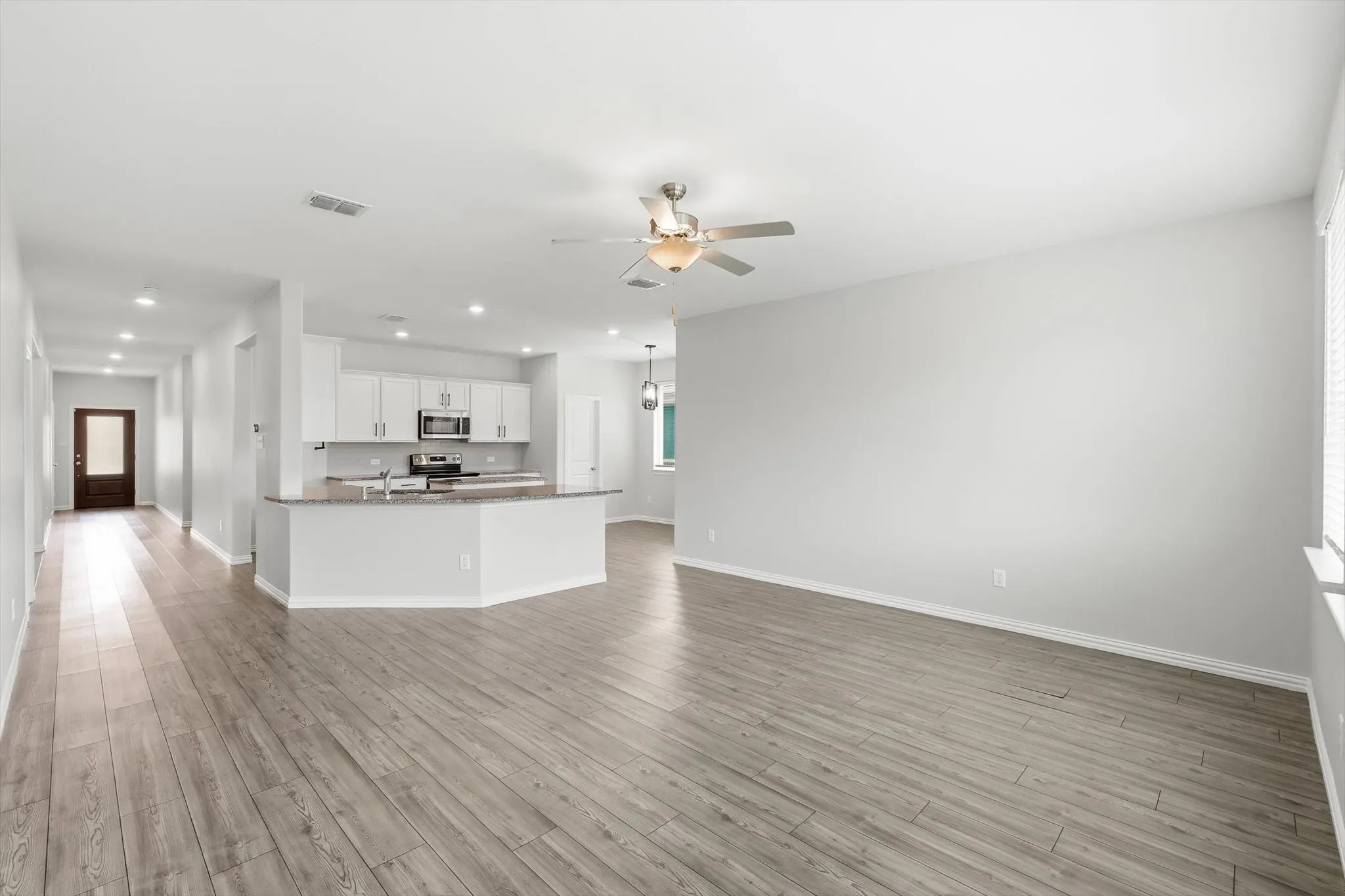 Single Family Residence For Sale in Collin County , 716 Biscay Way, Princeton, Texas 75407, 4 Bedroom, 2 Bathroom, 2 Garage spaces, 1,994 Sqft, built in 2021, mls#21235439, Real Estate Agent in Princeton, Homes For Sale in Collin county, Homes For Sale in Princeton, Realtor in Princeton Texas, Real Estate Brokerage Independent Realty Texas, Luminita Cordes Realtor